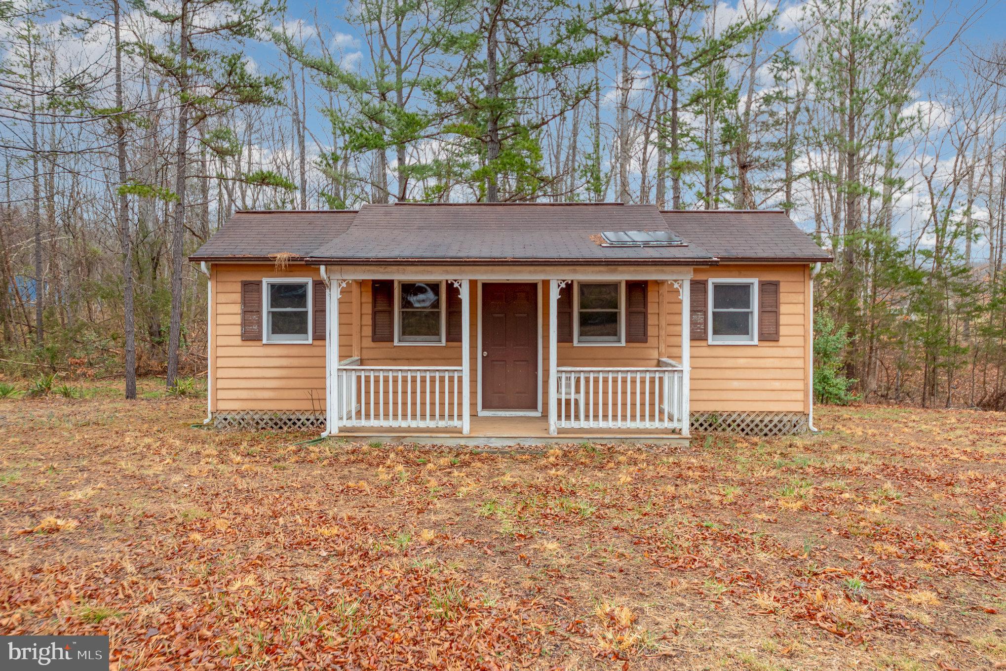 SPOTSWOOD ESTATES - Residential Lease