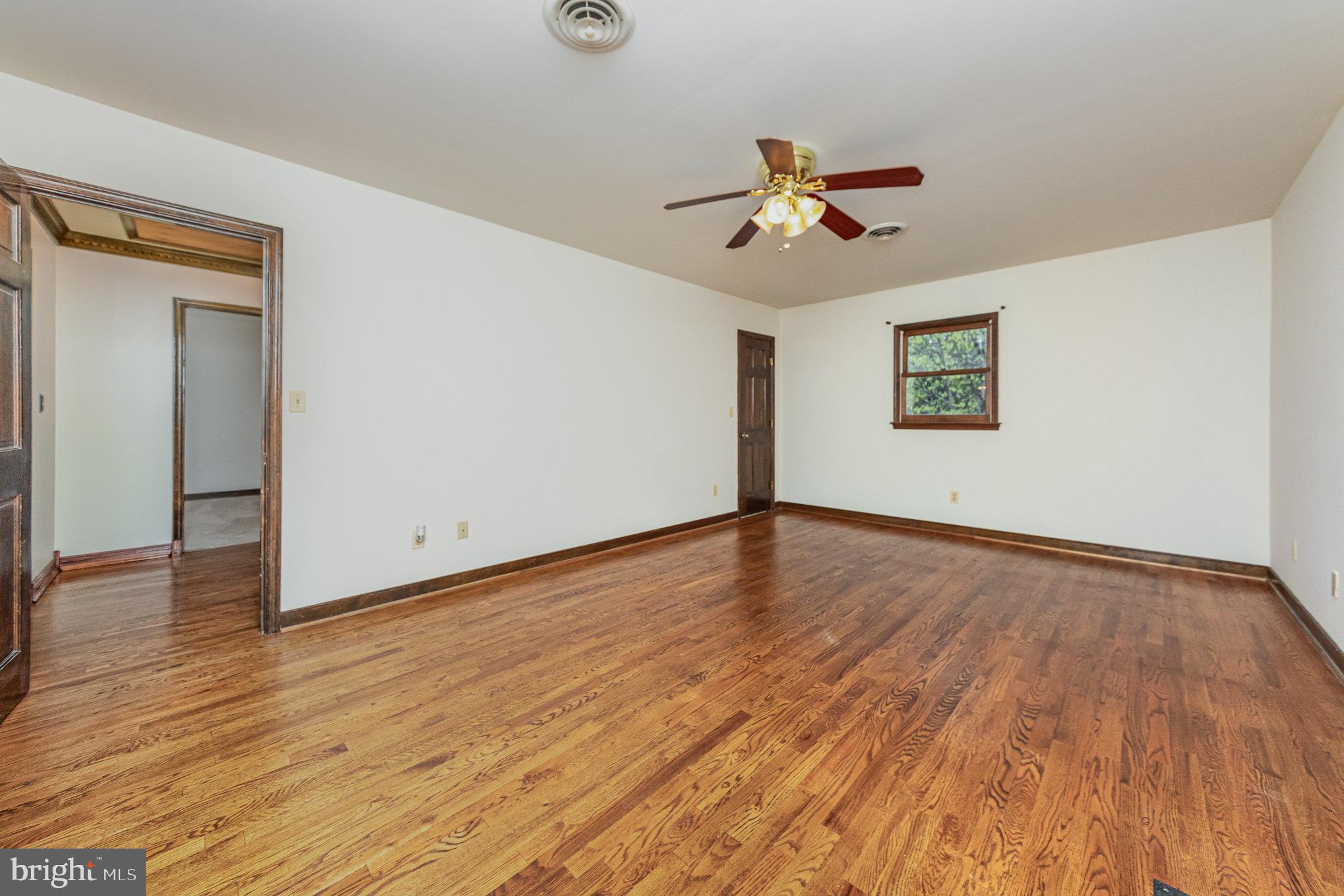 SPOTSWOOD ESTATES - Residential Lease