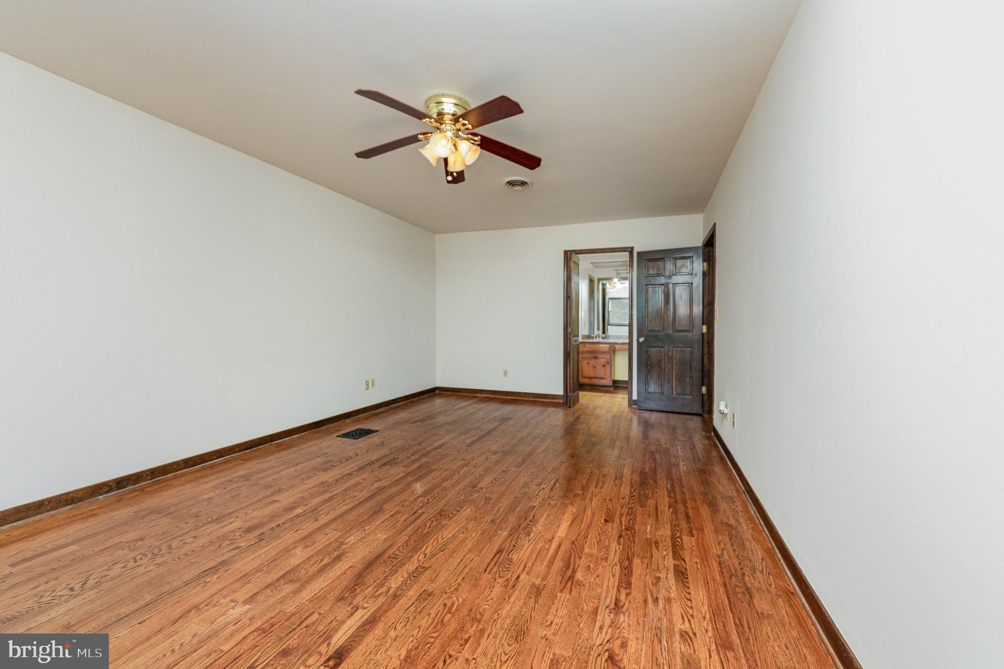 SPOTSWOOD ESTATES - Residential Lease