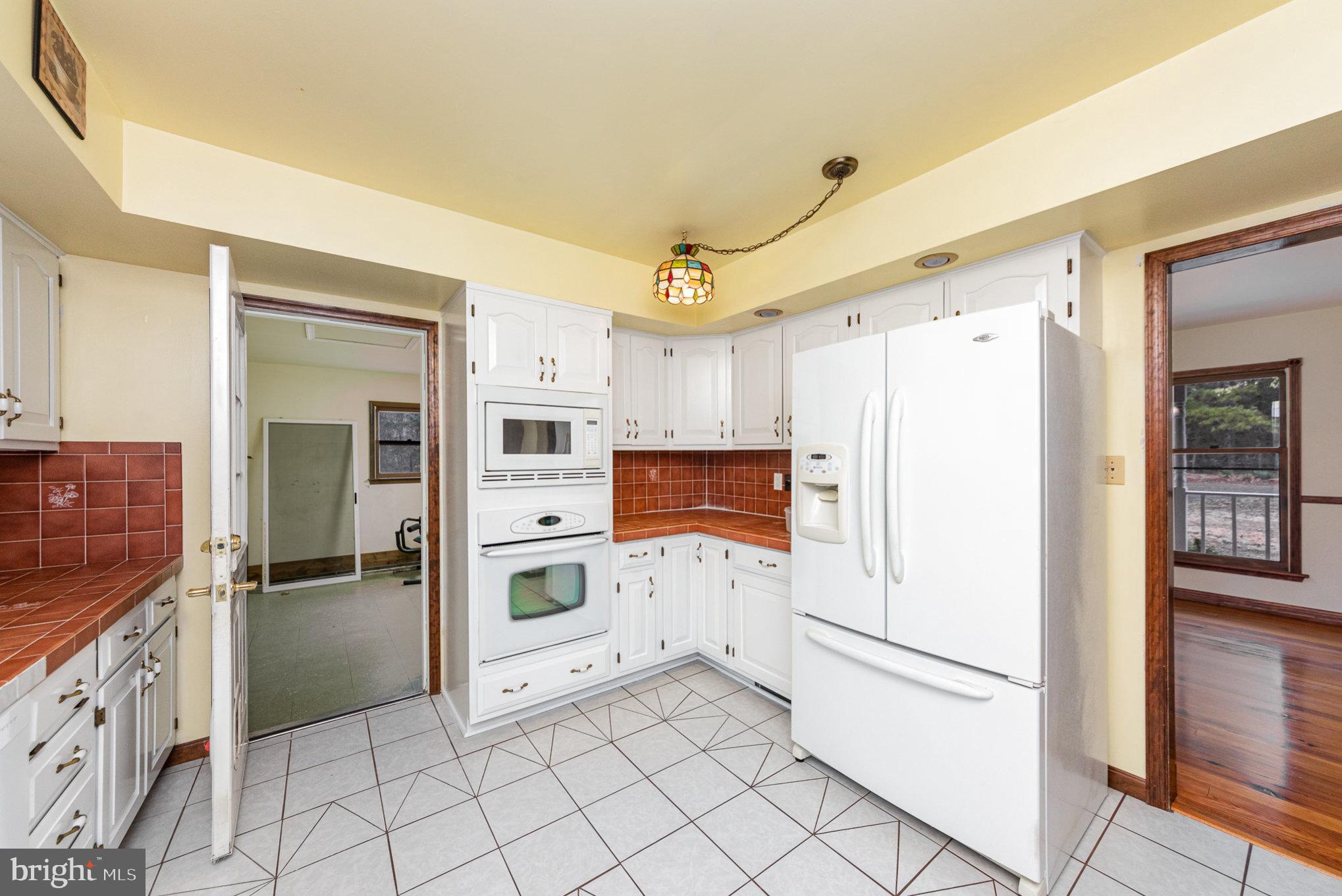 SPOTSWOOD ESTATES - Residential Lease