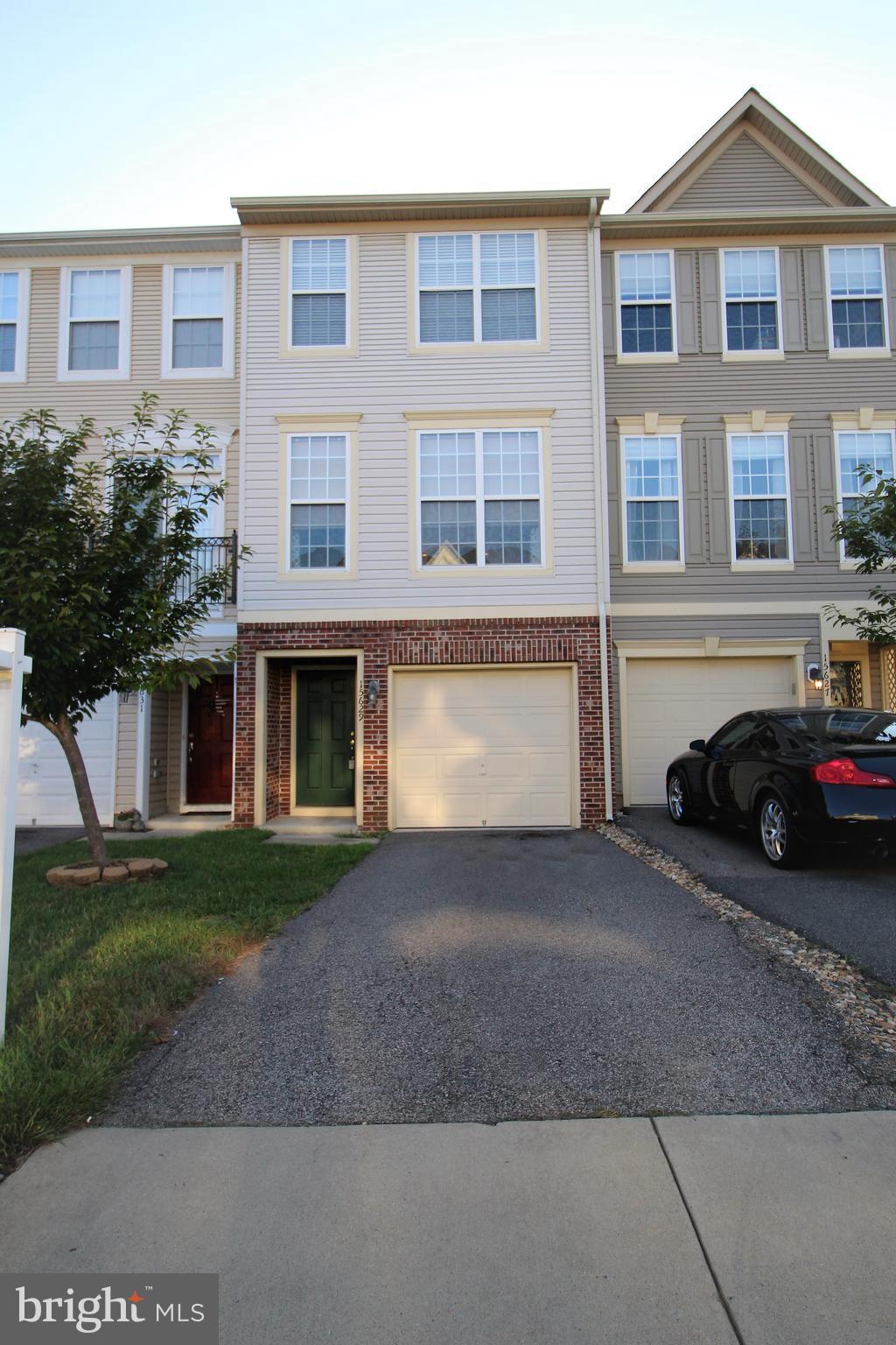 POWELLS RUN VILLAGE COND - Residential