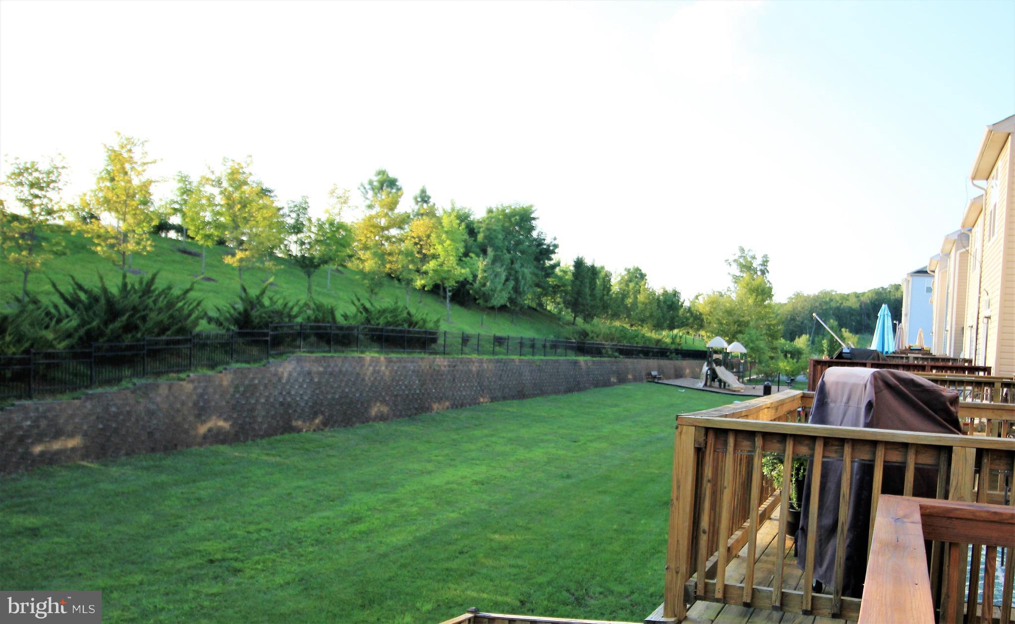 POWELLS RUN VILLAGE COND - Residential