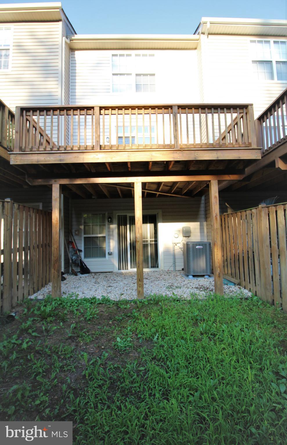 POWELLS RUN VILLAGE COND - Residential