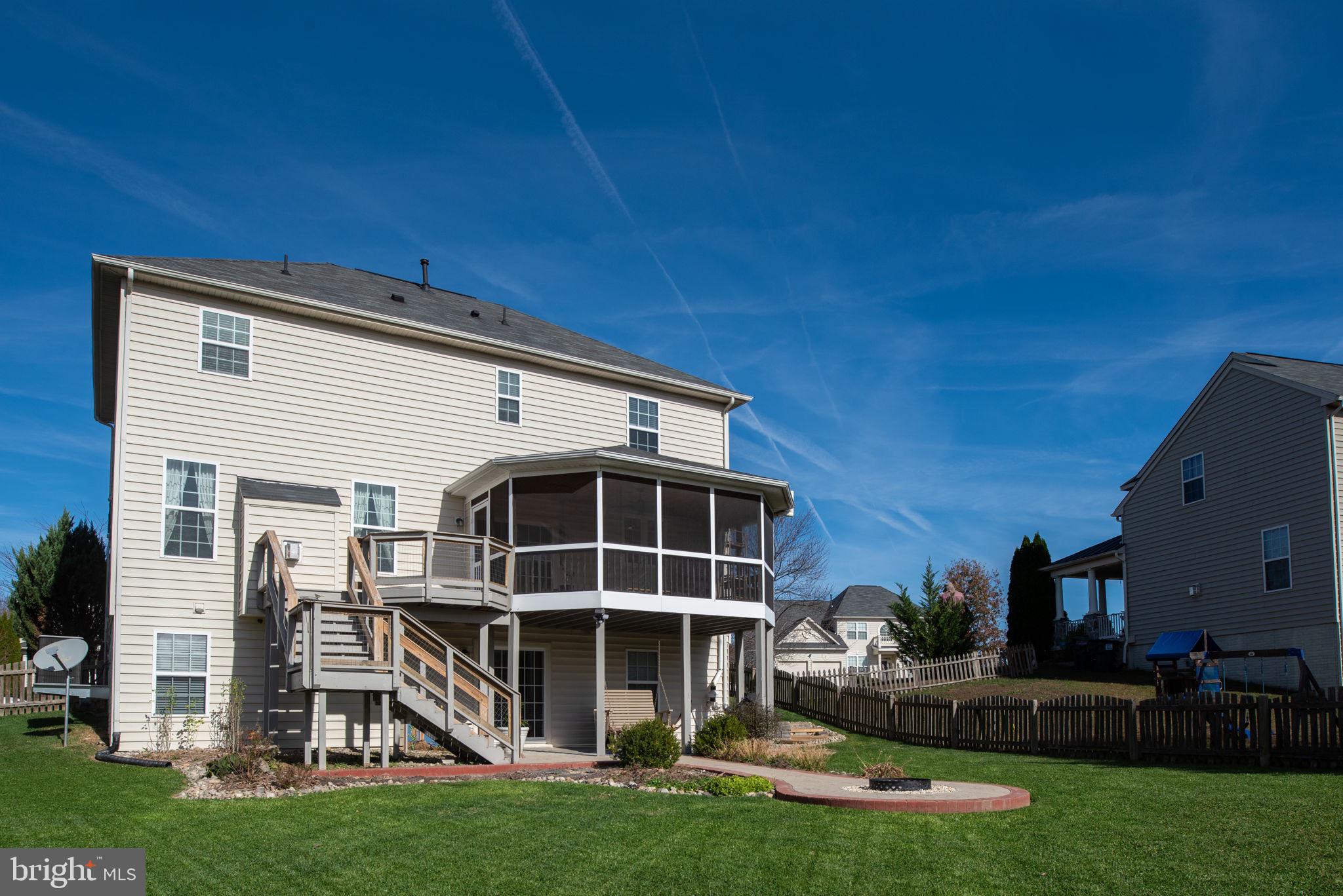 STAFFORD LAKES VILLAGE - Residential