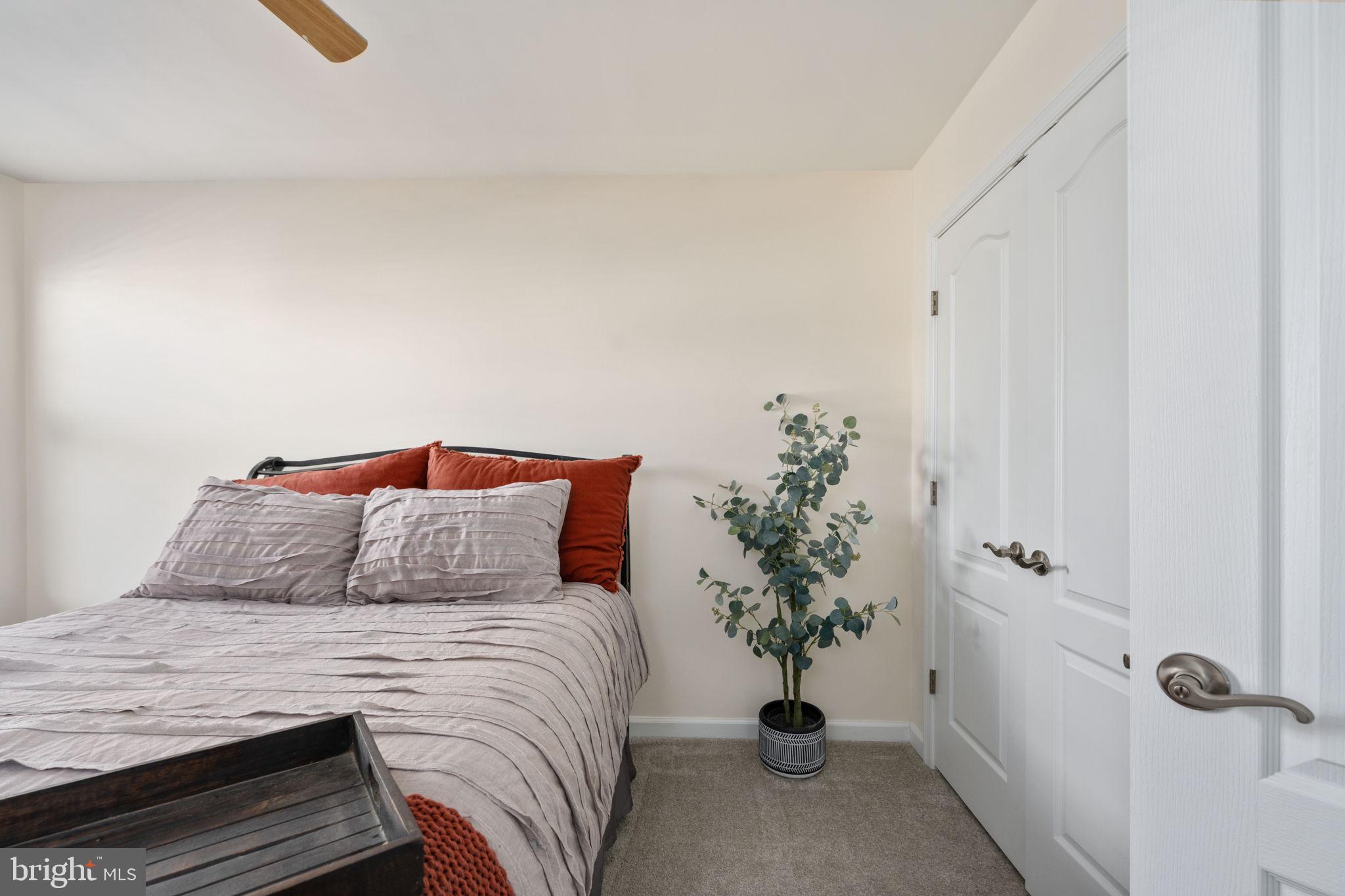 STAFFORD LAKES VILLAGE - Residential