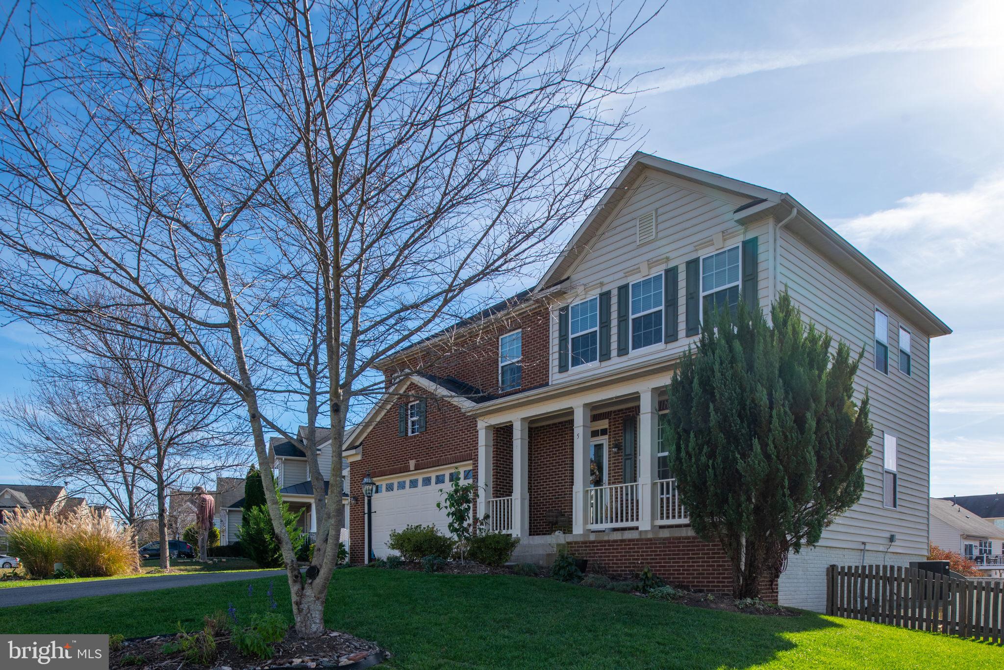 STAFFORD LAKES VILLAGE - Residential