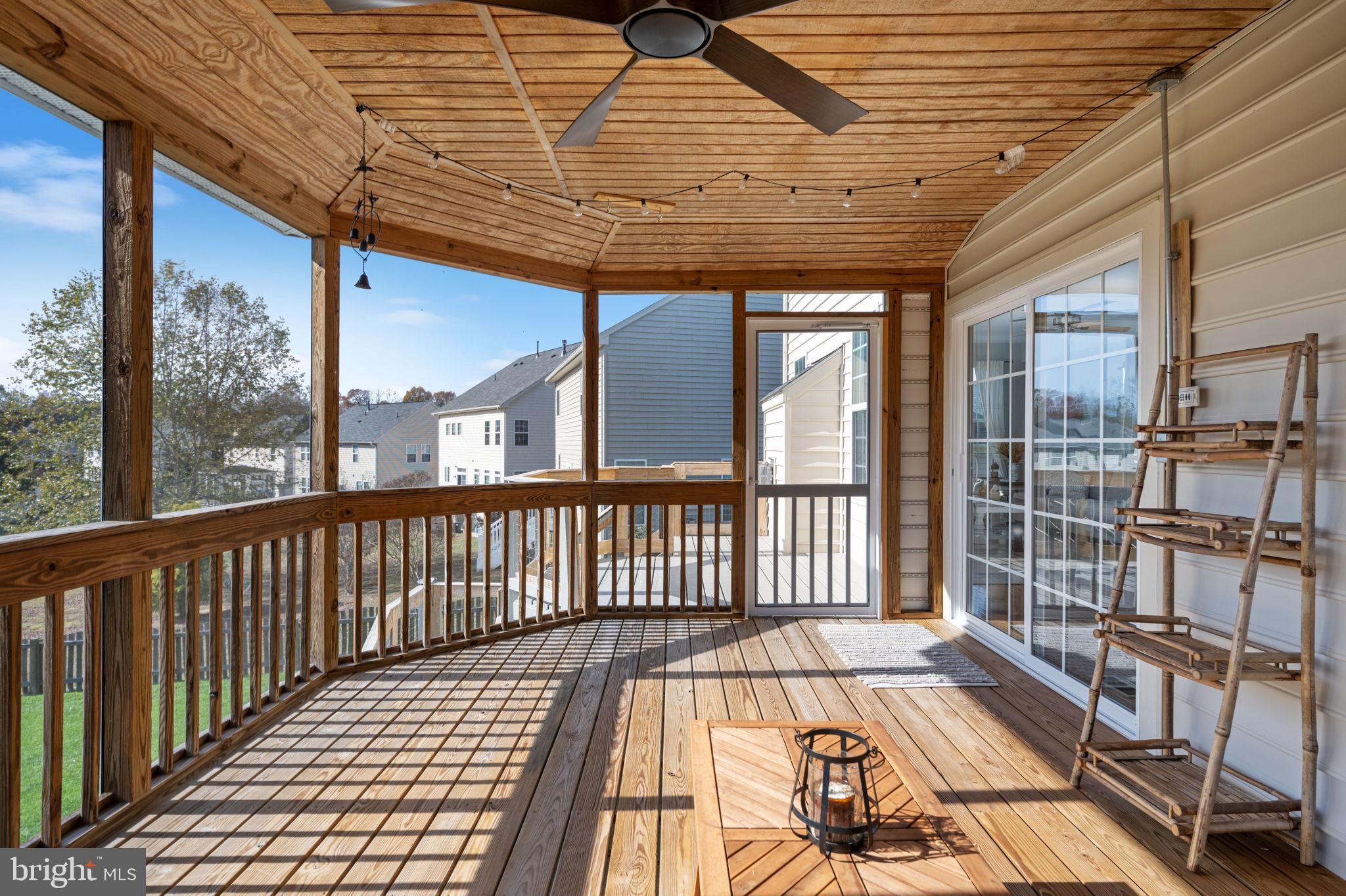 STAFFORD LAKES VILLAGE - Residential