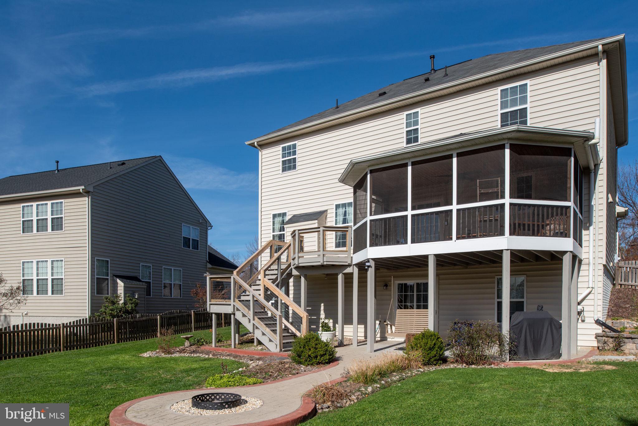 STAFFORD LAKES VILLAGE - Residential