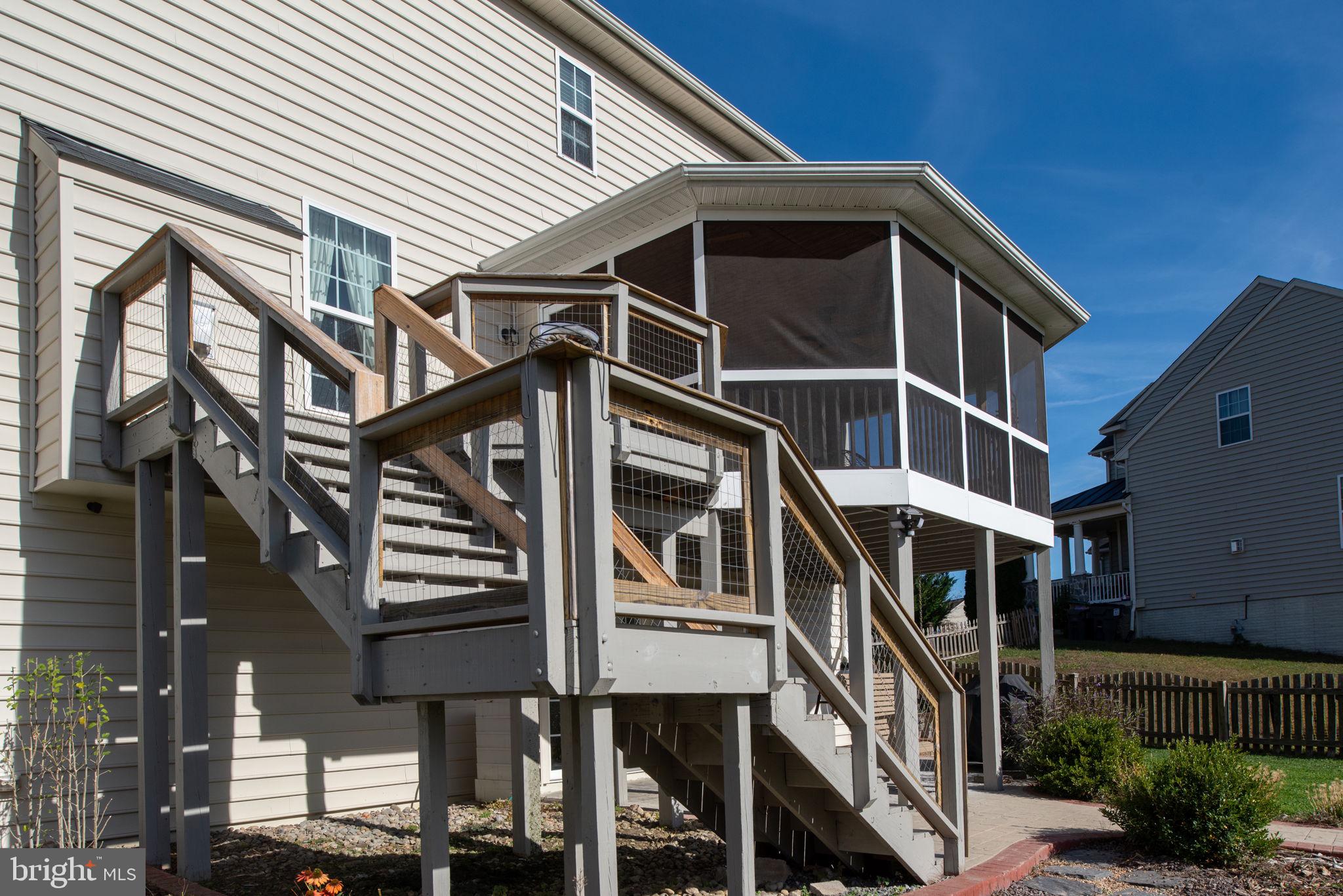 STAFFORD LAKES VILLAGE - Residential