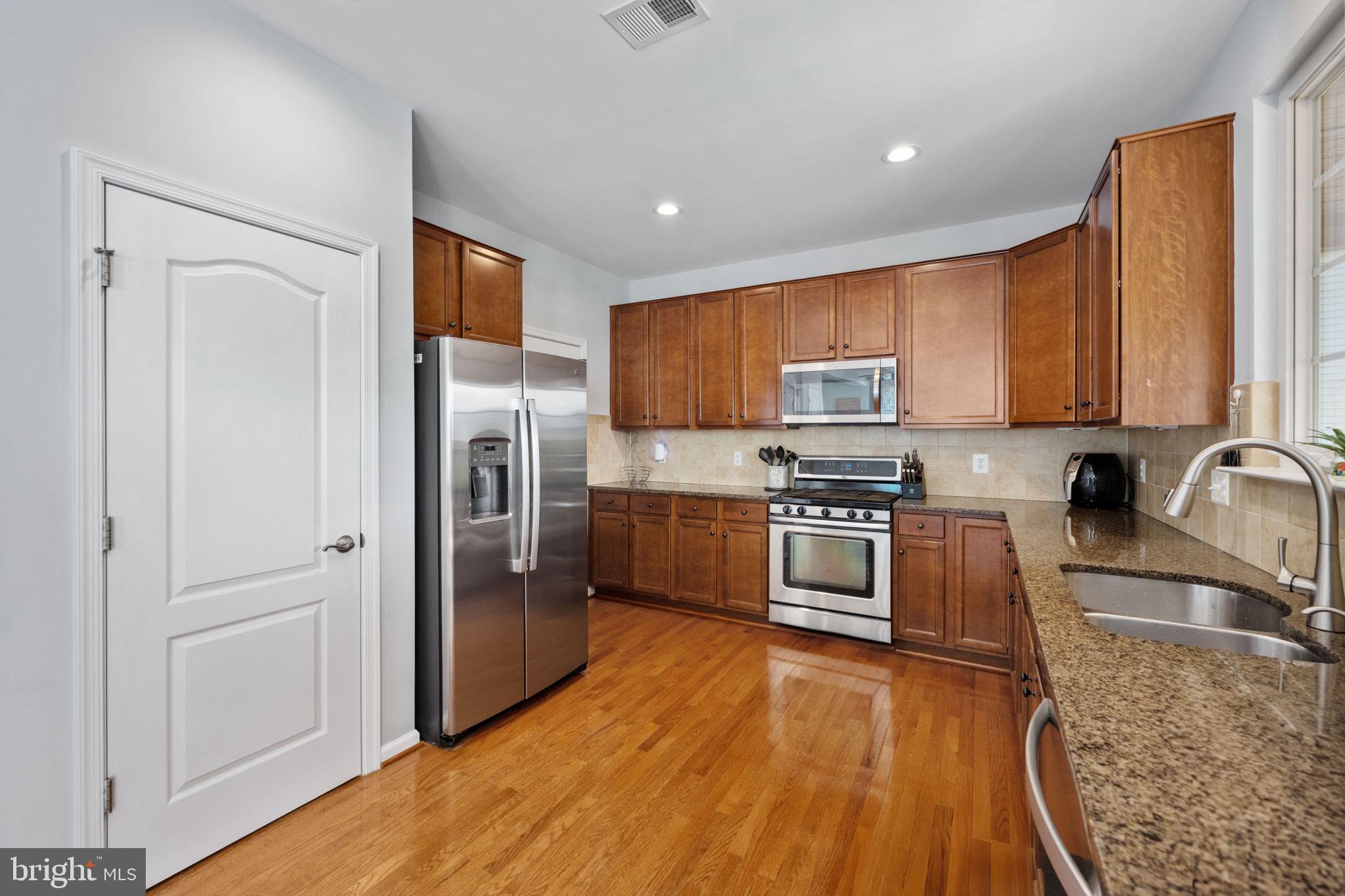 STAFFORD LAKES VILLAGE - Residential