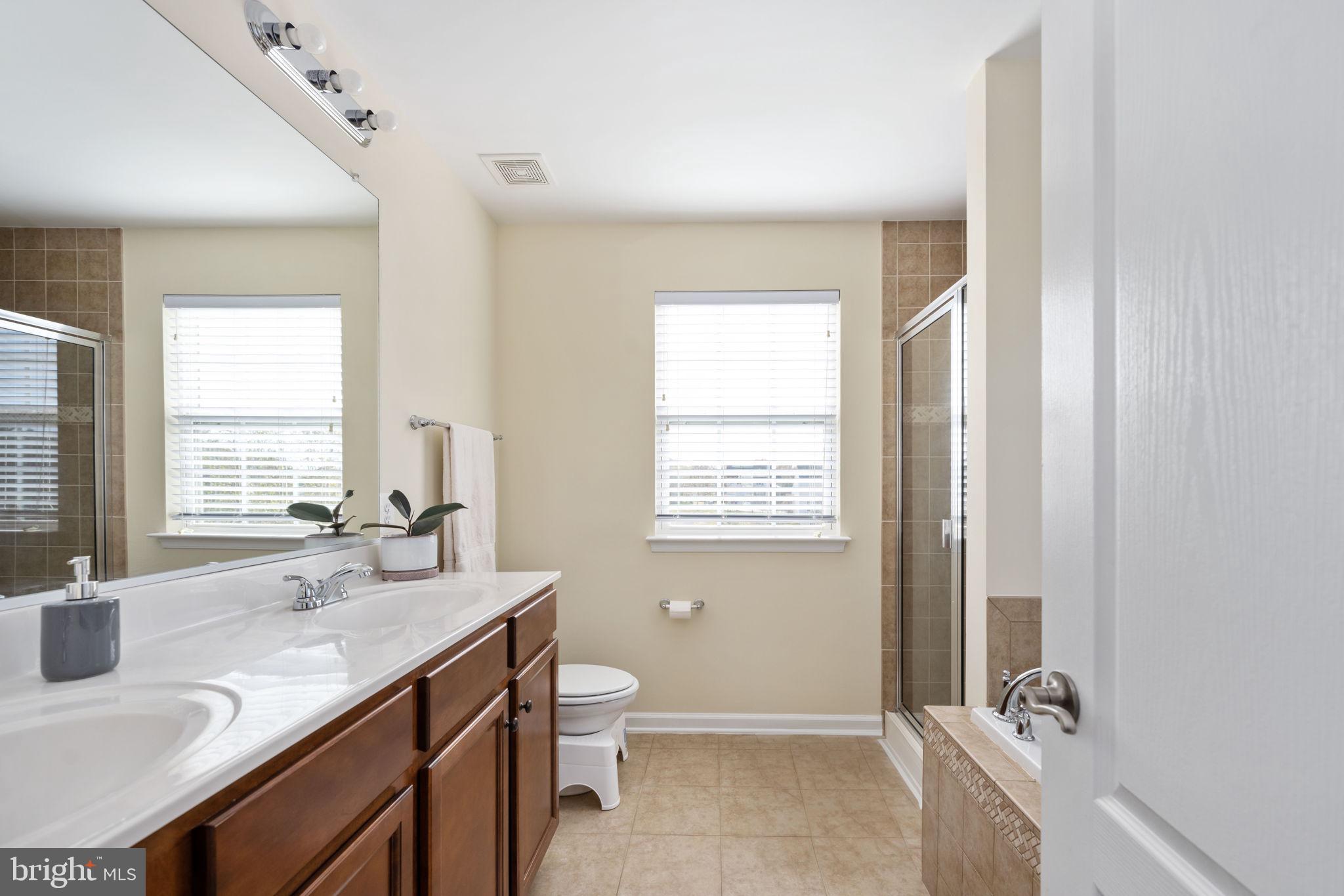 STAFFORD LAKES VILLAGE - Residential