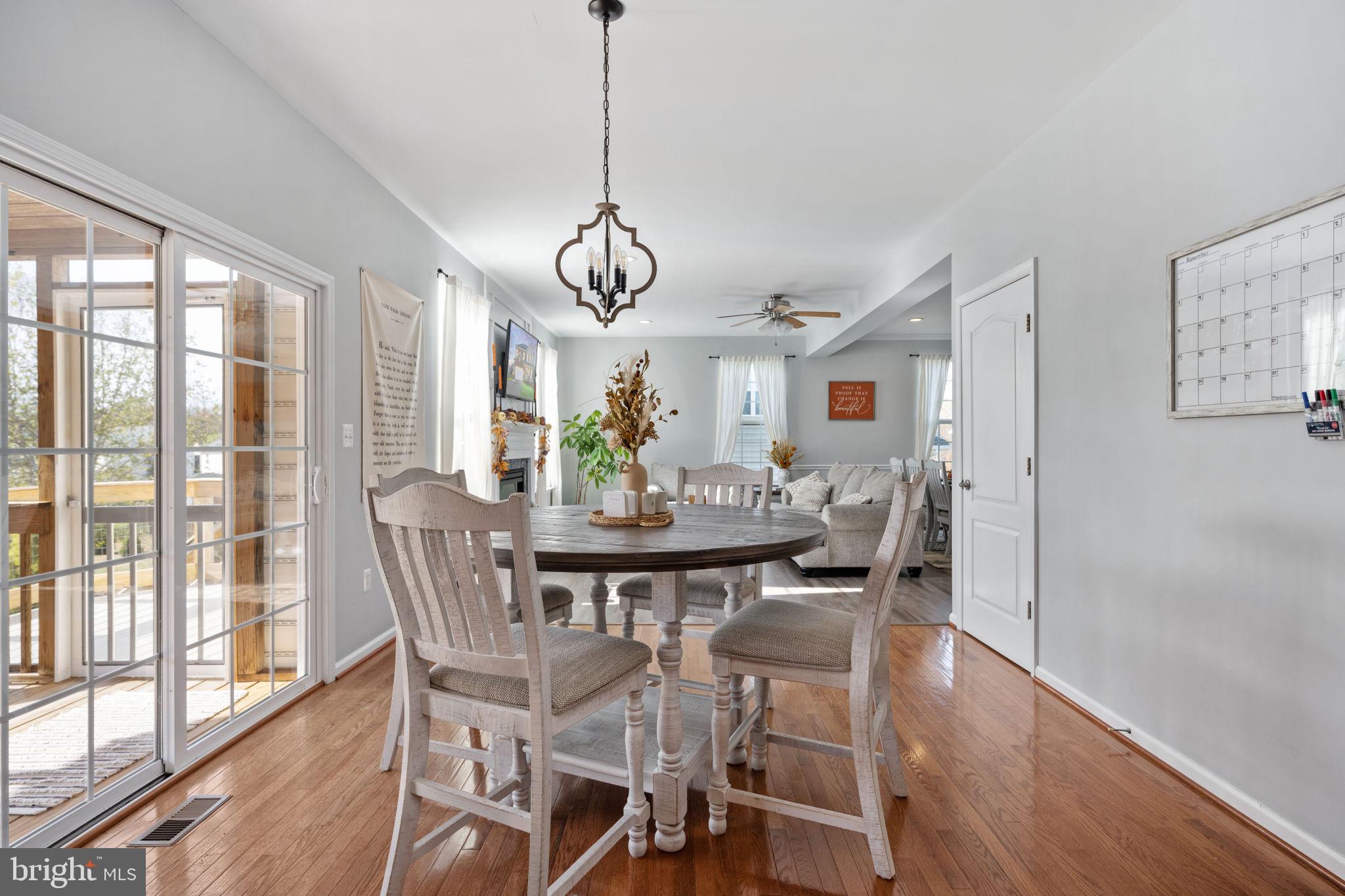 STAFFORD LAKES VILLAGE - Residential