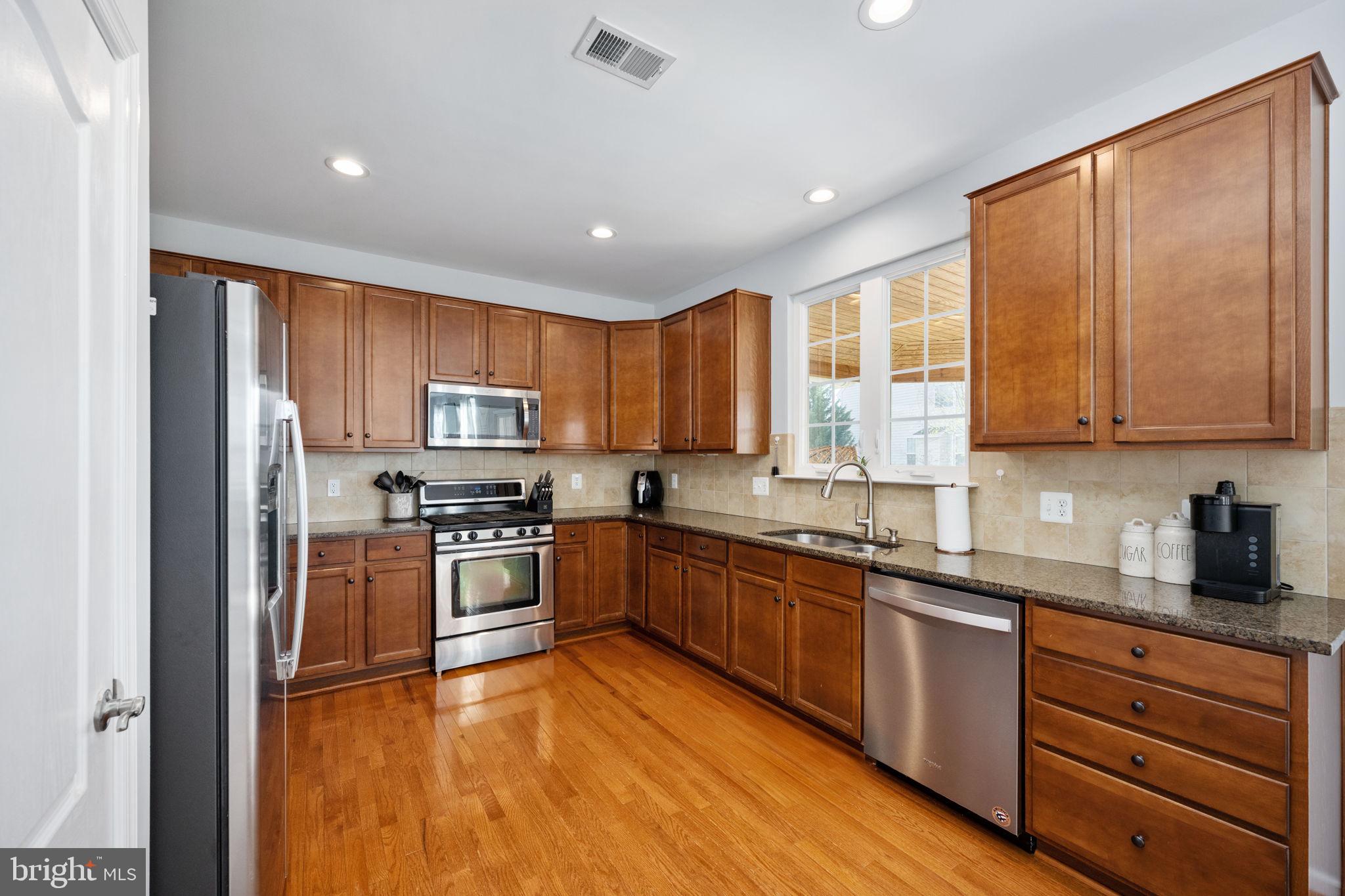 STAFFORD LAKES VILLAGE - Residential