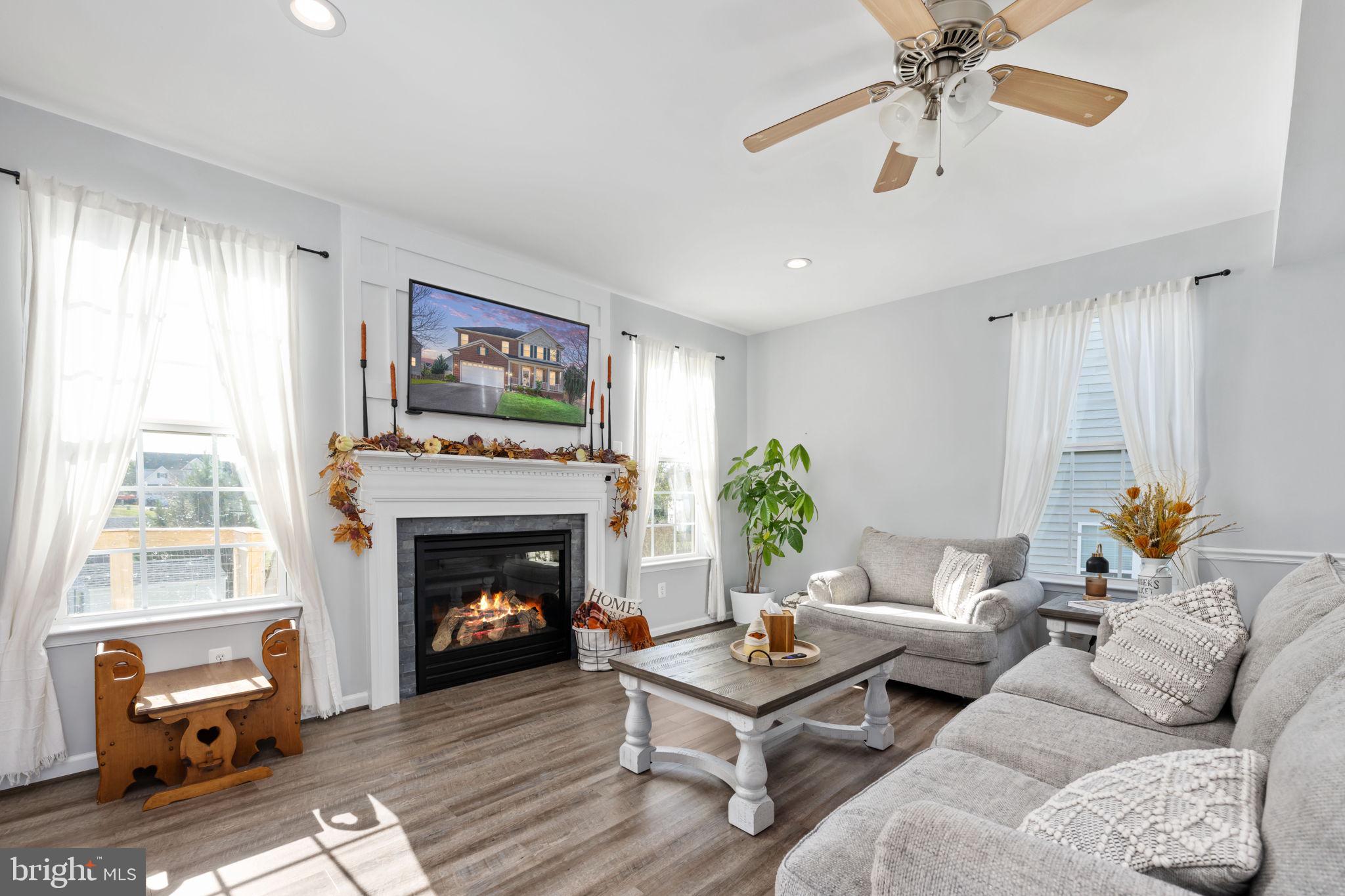 STAFFORD LAKES VILLAGE - Residential