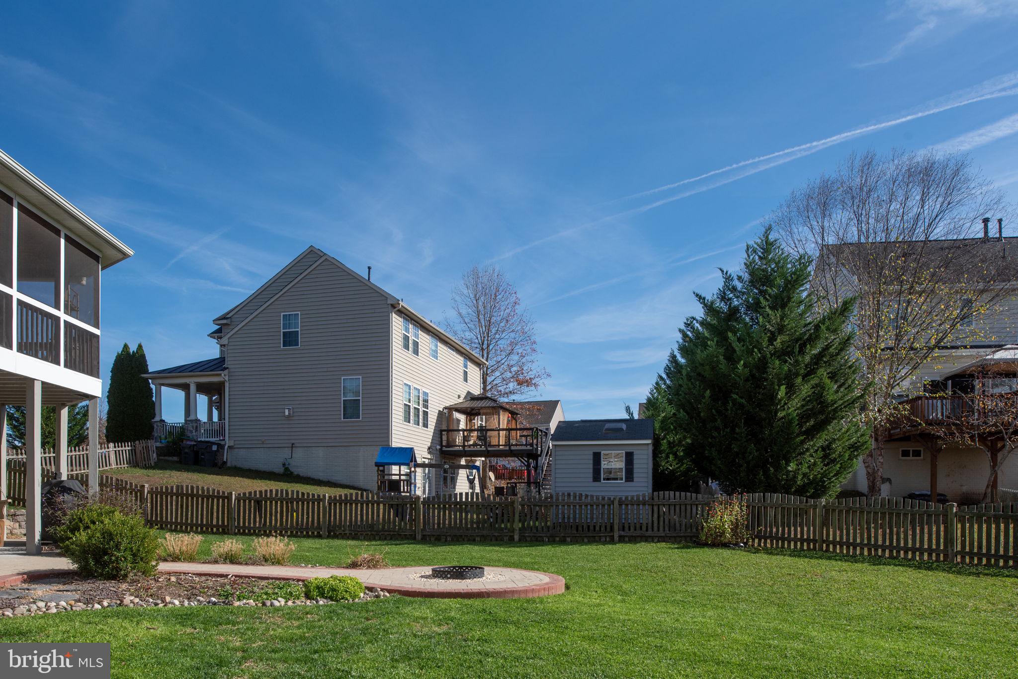 STAFFORD LAKES VILLAGE - Residential