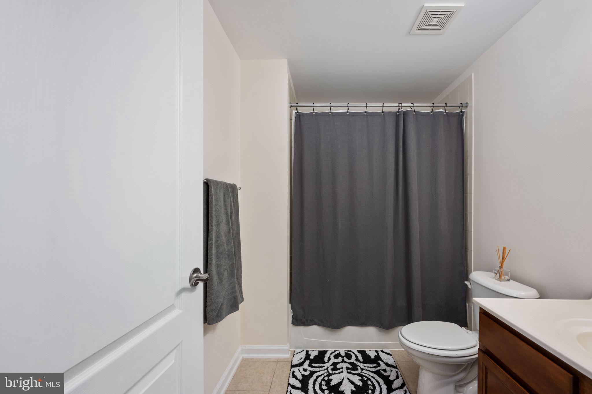 STAFFORD LAKES VILLAGE - Residential