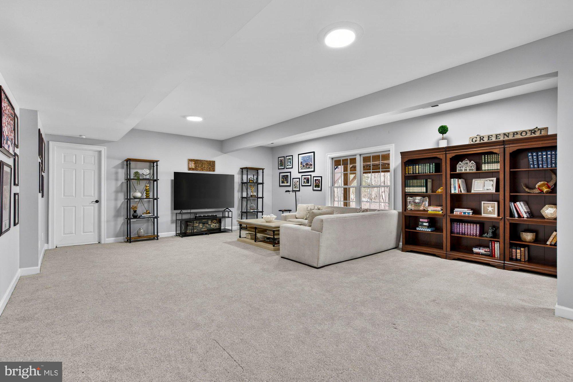 FAIRWINDS - Residential