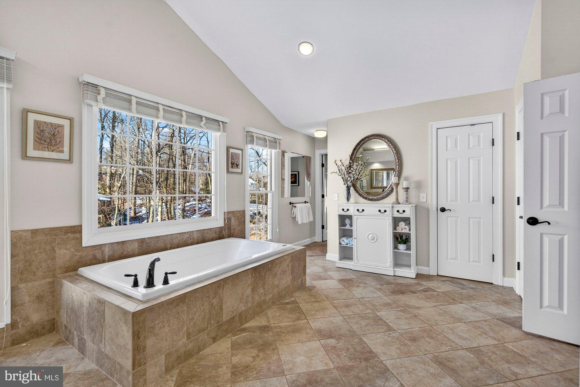 FAIRWINDS - Residential