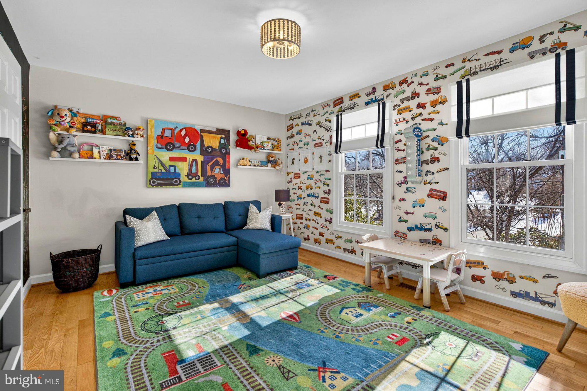 FAIRWINDS - Residential