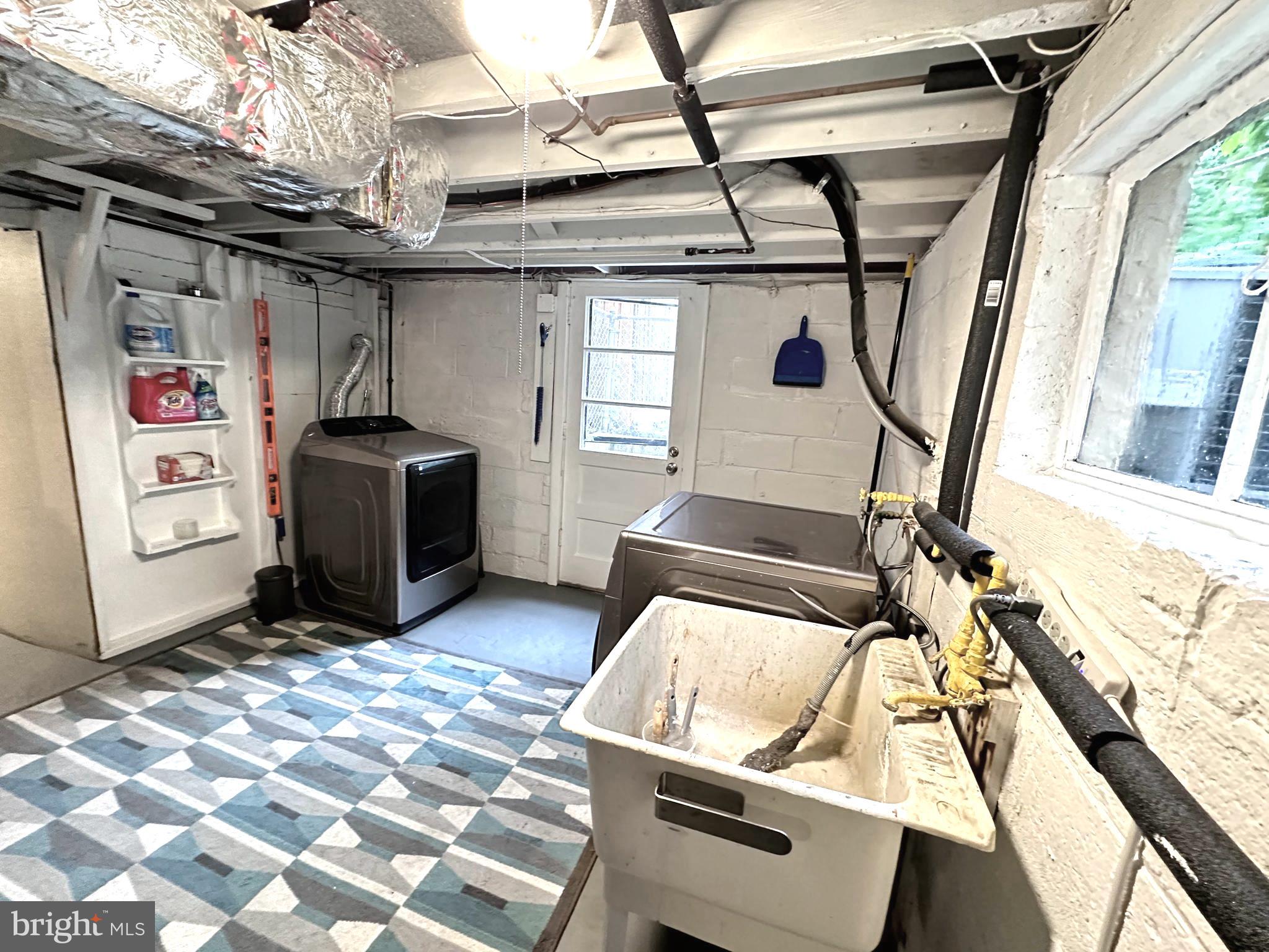 LANHAM HEIGHTS - Residential