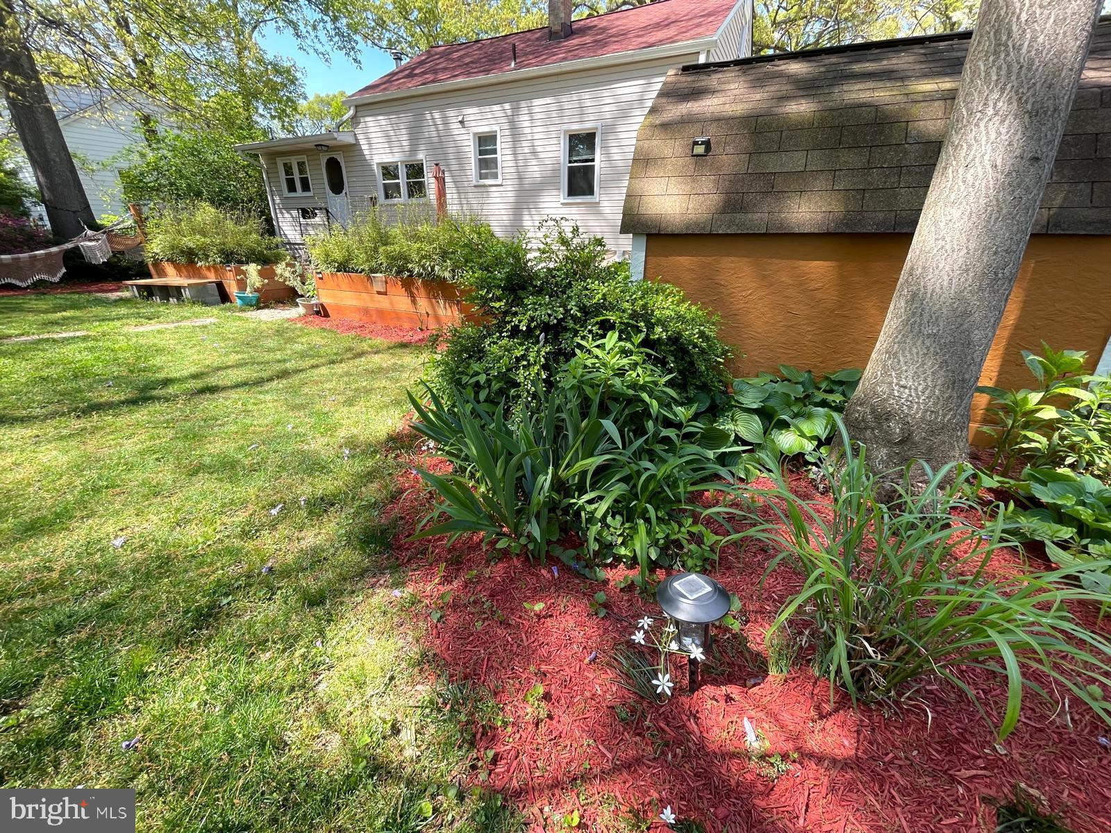 LANHAM HEIGHTS - Residential