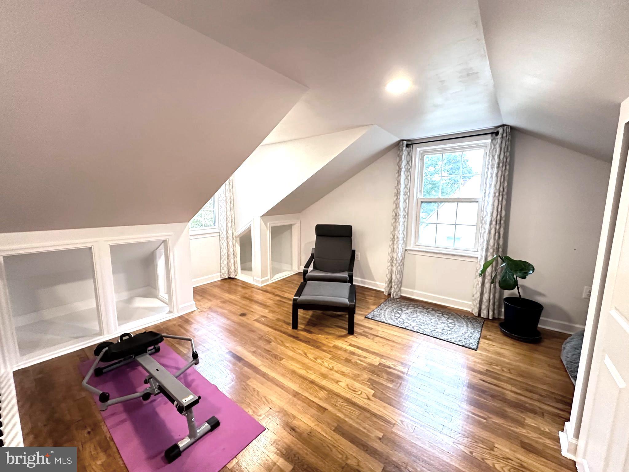 LANHAM HEIGHTS - Residential