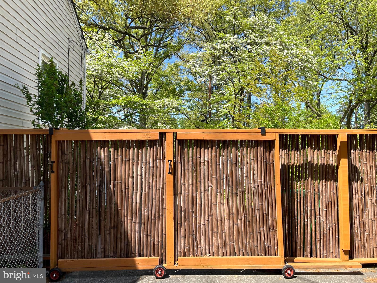 LANHAM HEIGHTS - Residential