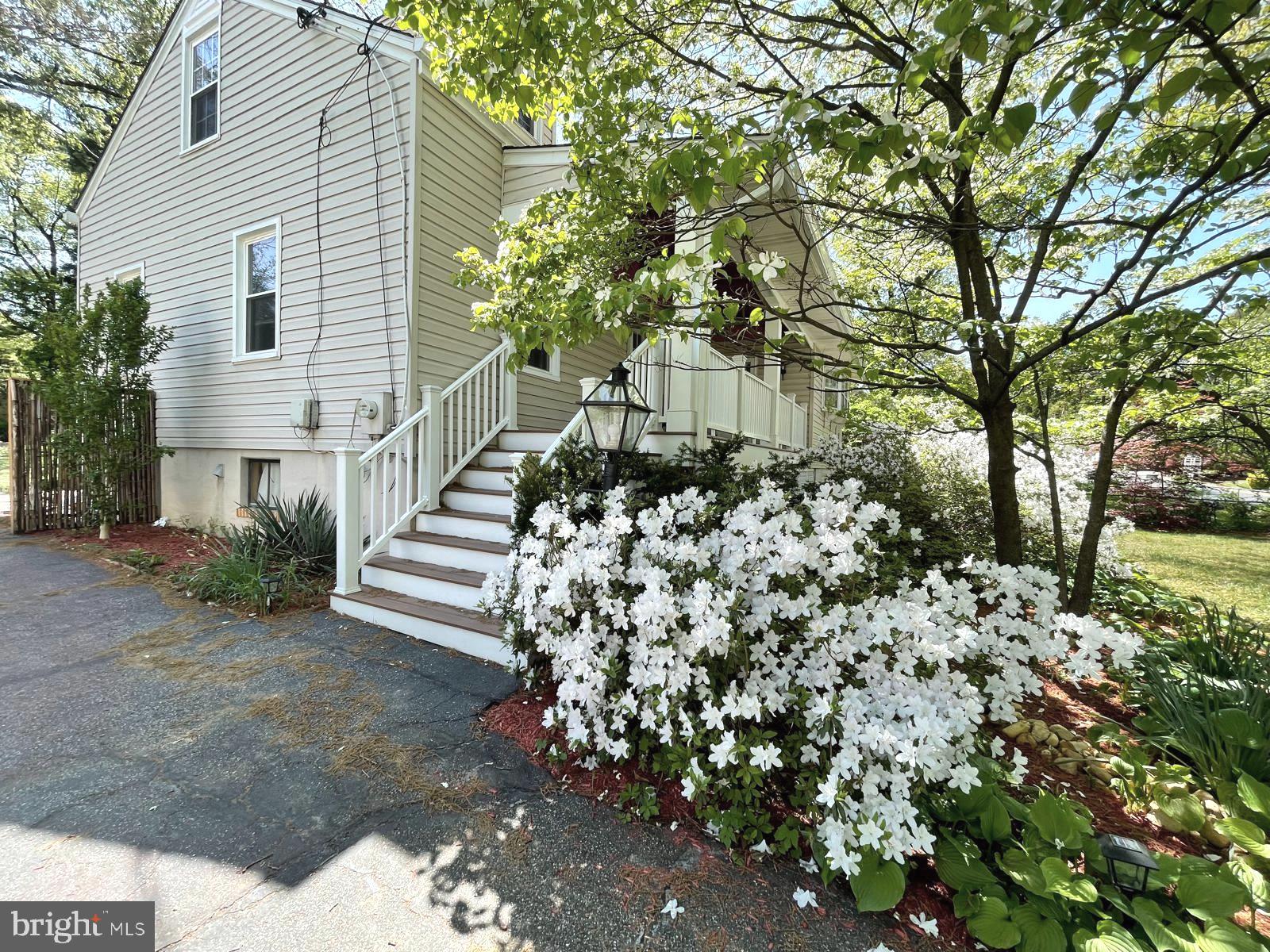 LANHAM HEIGHTS - Residential