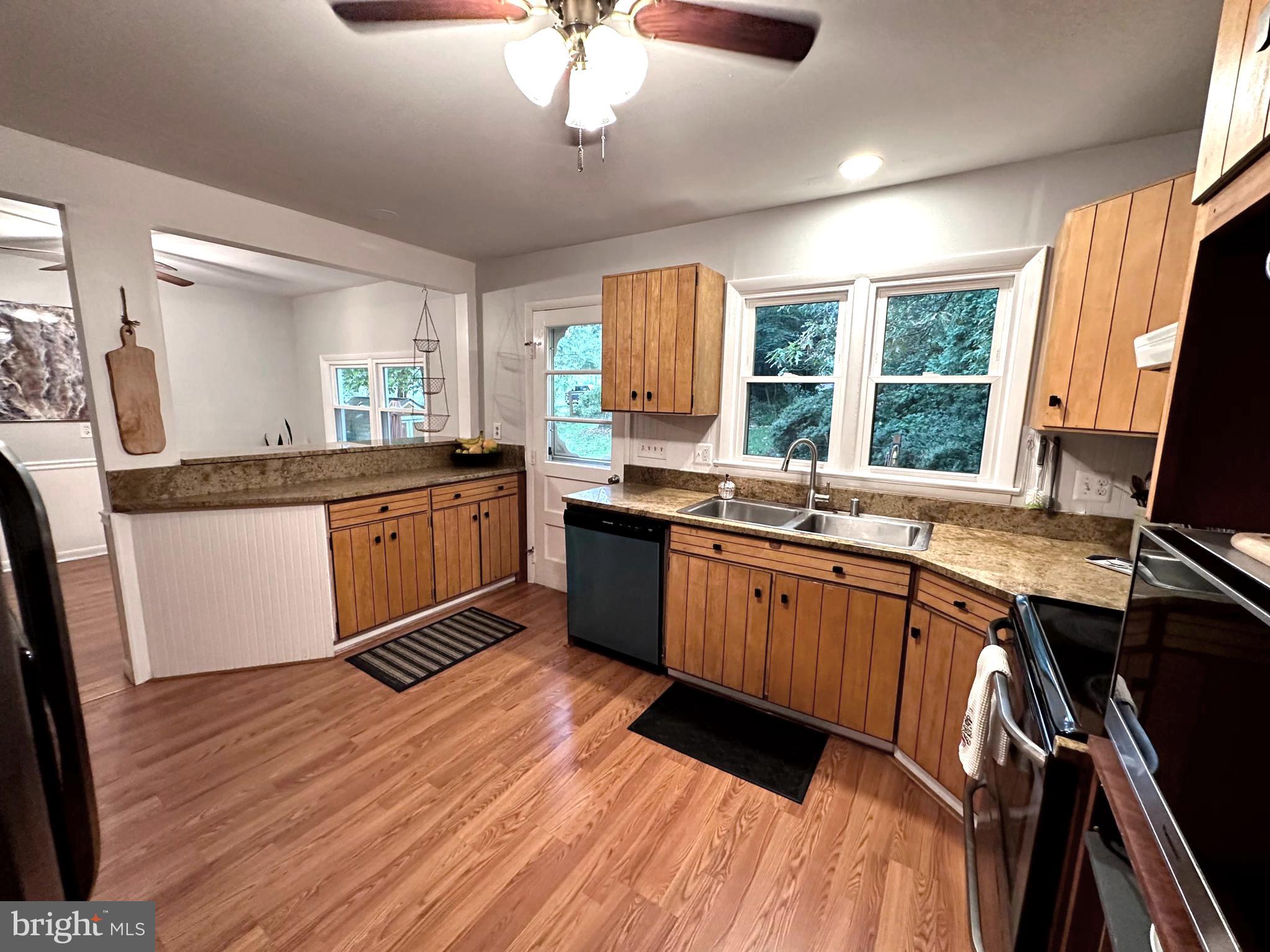 LANHAM HEIGHTS - Residential