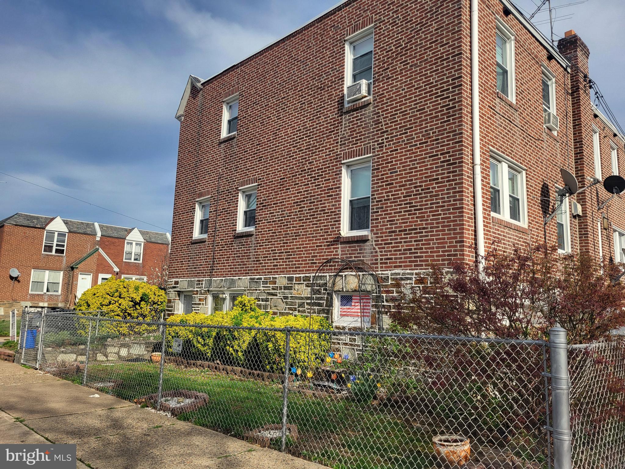 MAYFAIR - Residential