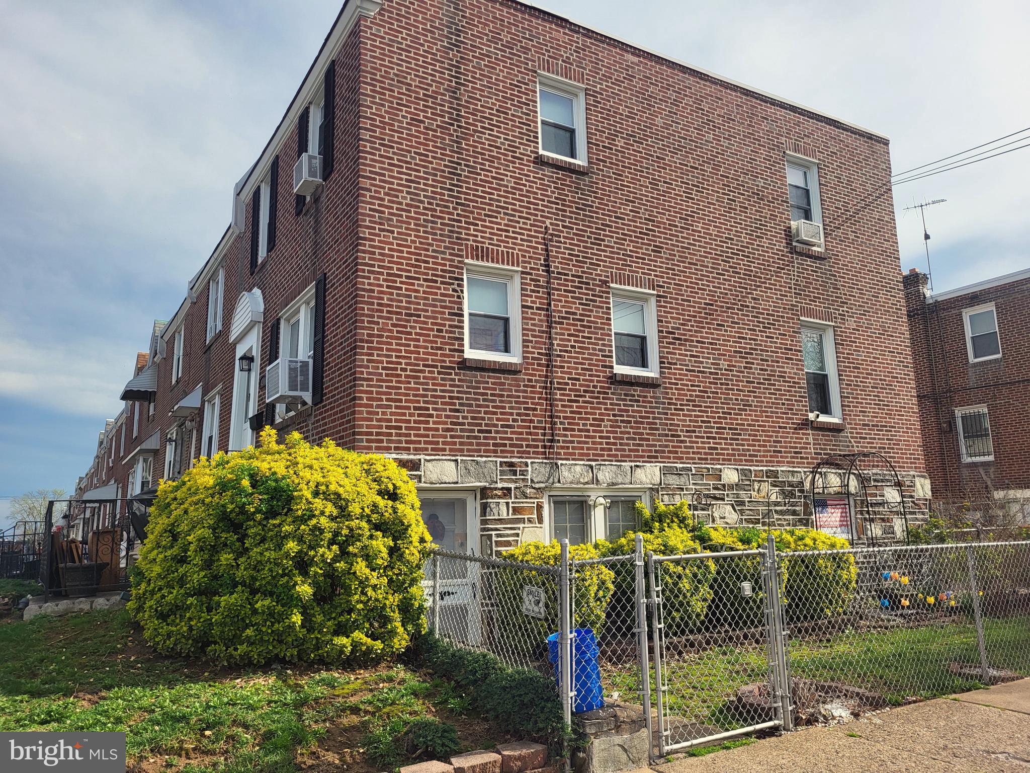 MAYFAIR - Residential