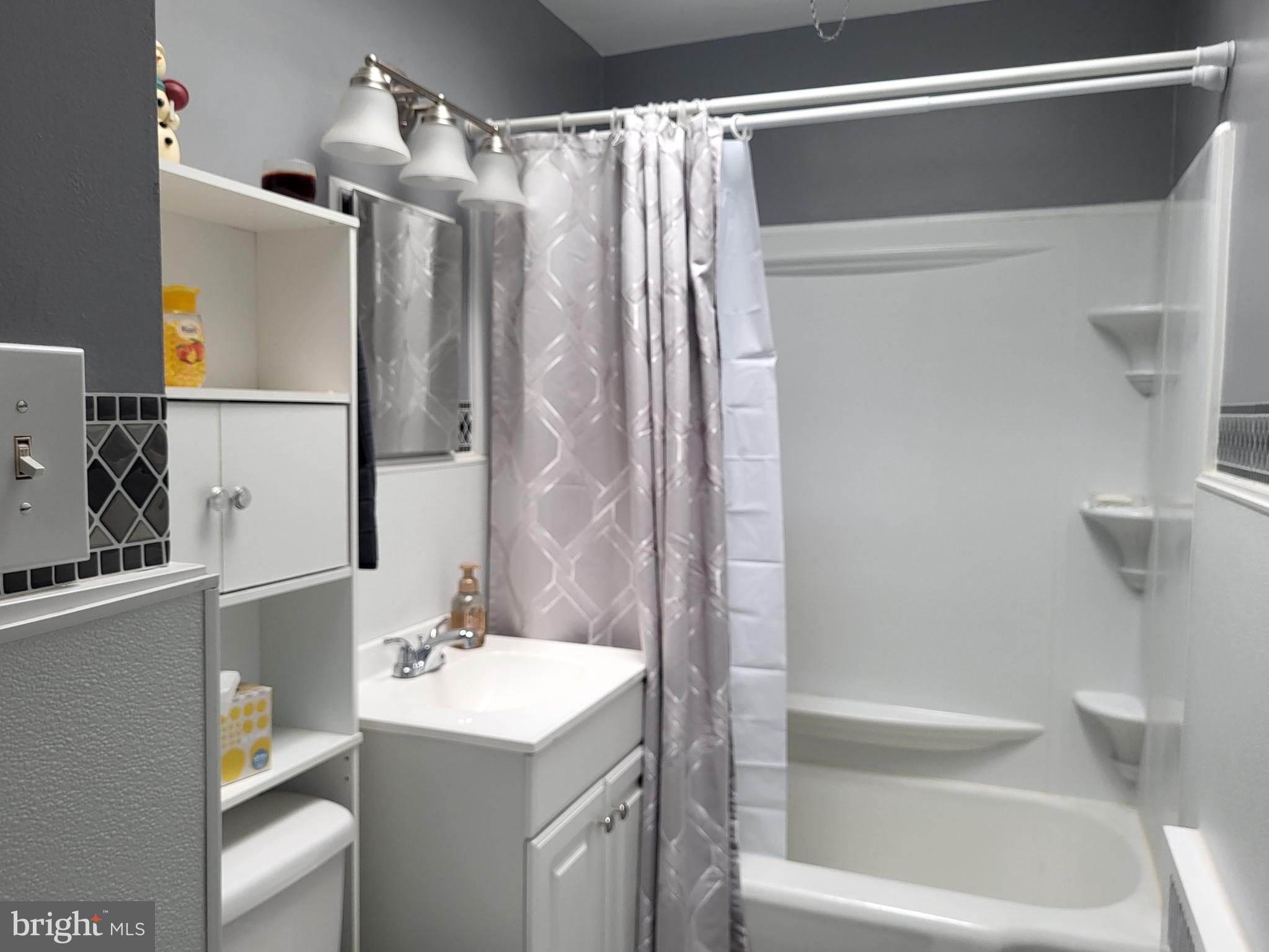 MAYFAIR - Residential