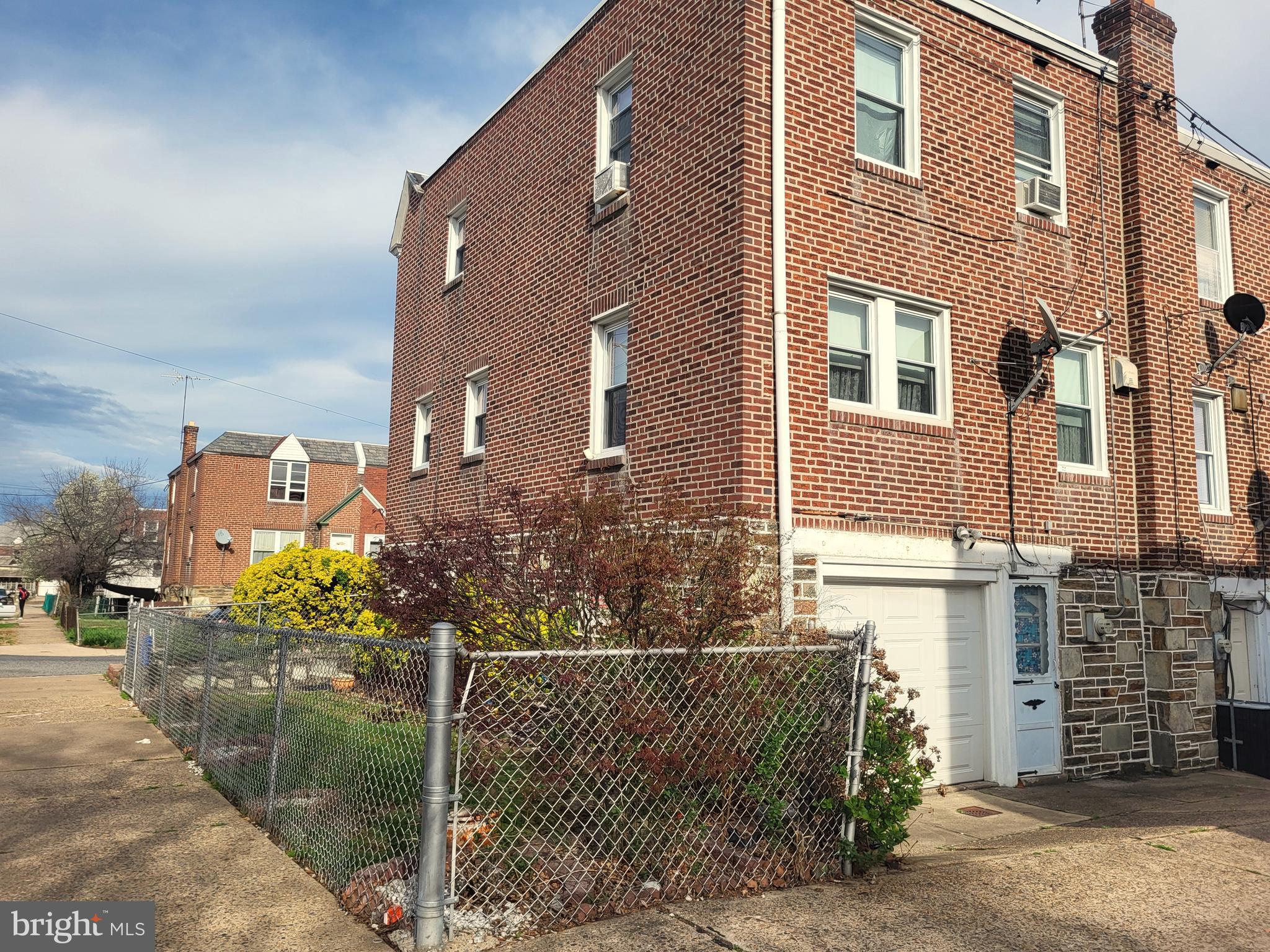 MAYFAIR - Residential