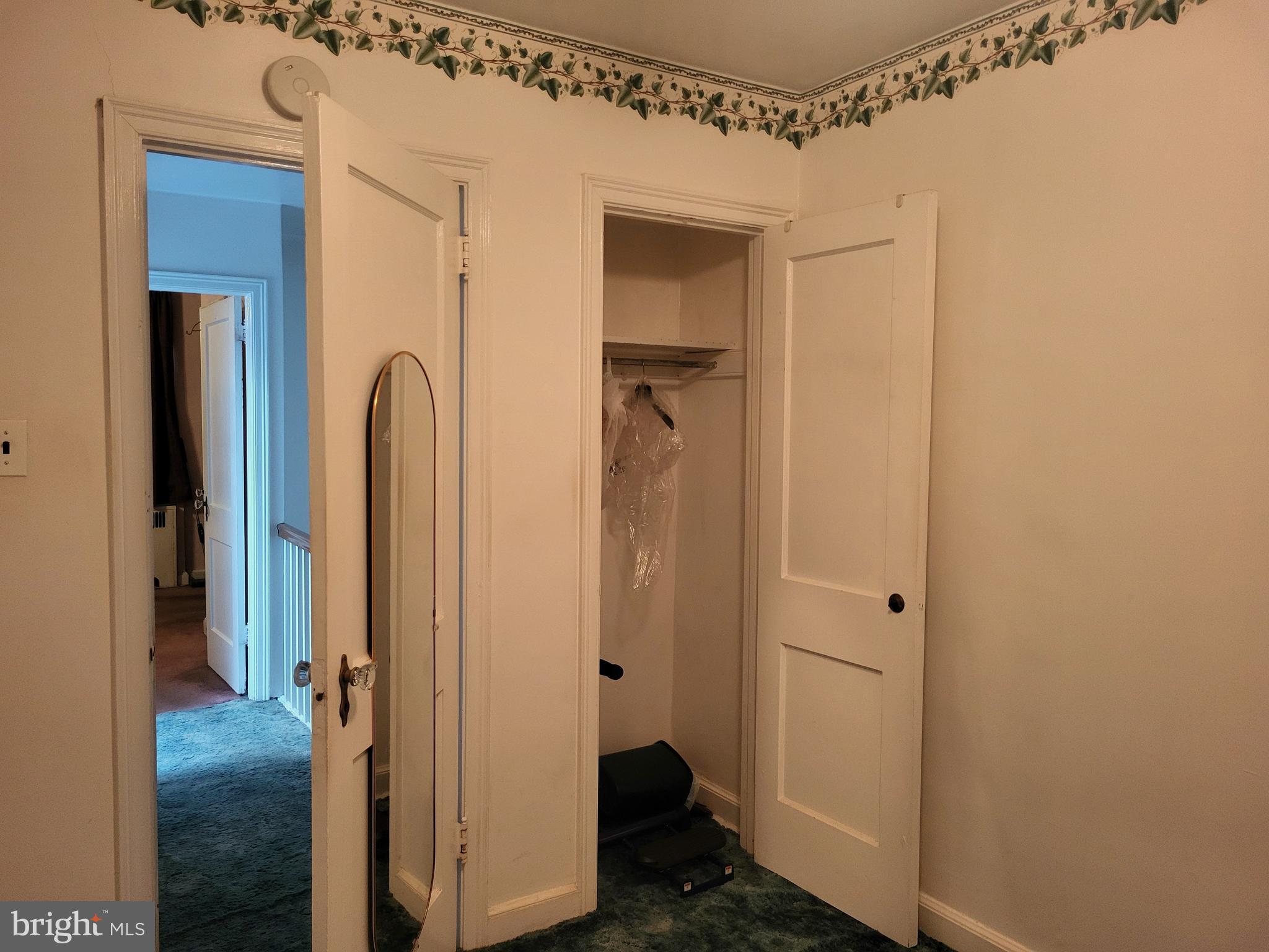 MAYFAIR - Residential