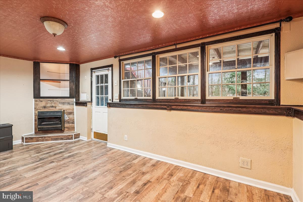 CHESTNUT HILL COVE - Residential