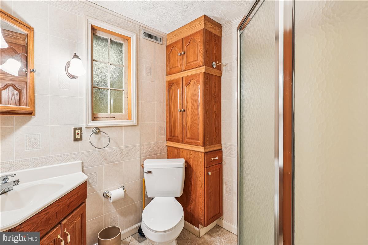 CHESTNUT HILL COVE - Residential