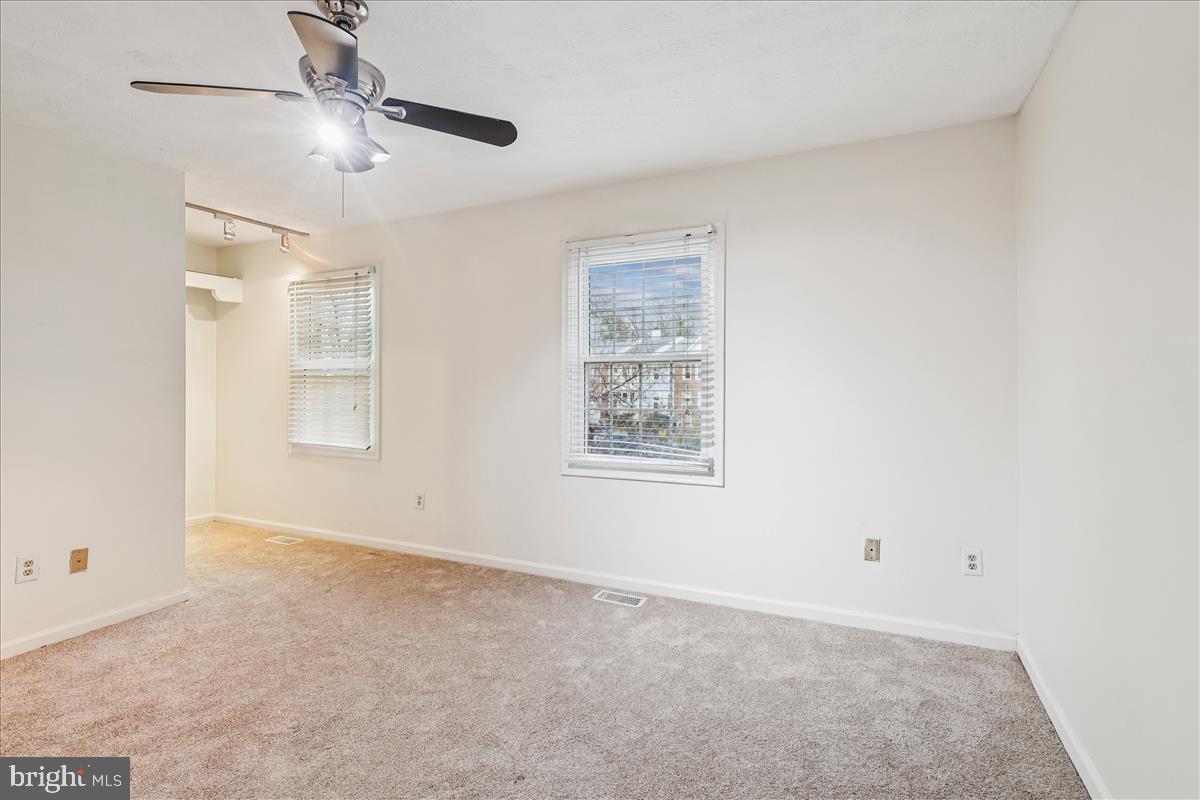 CHESTNUT HILL COVE - Residential