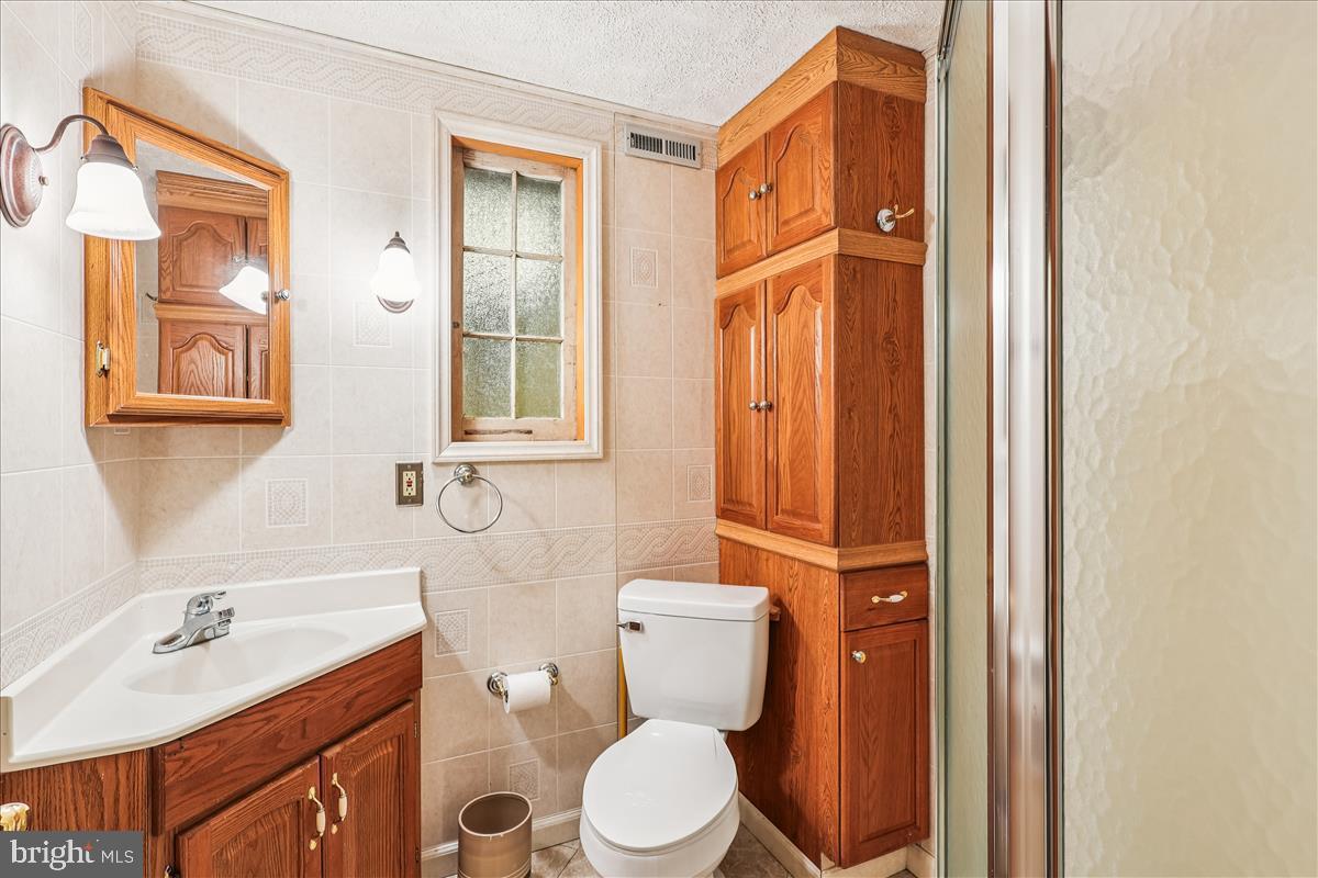 CHESTNUT HILL COVE - Residential