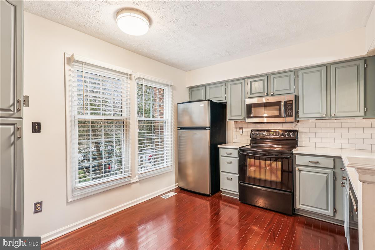 CHESTNUT HILL COVE - Residential