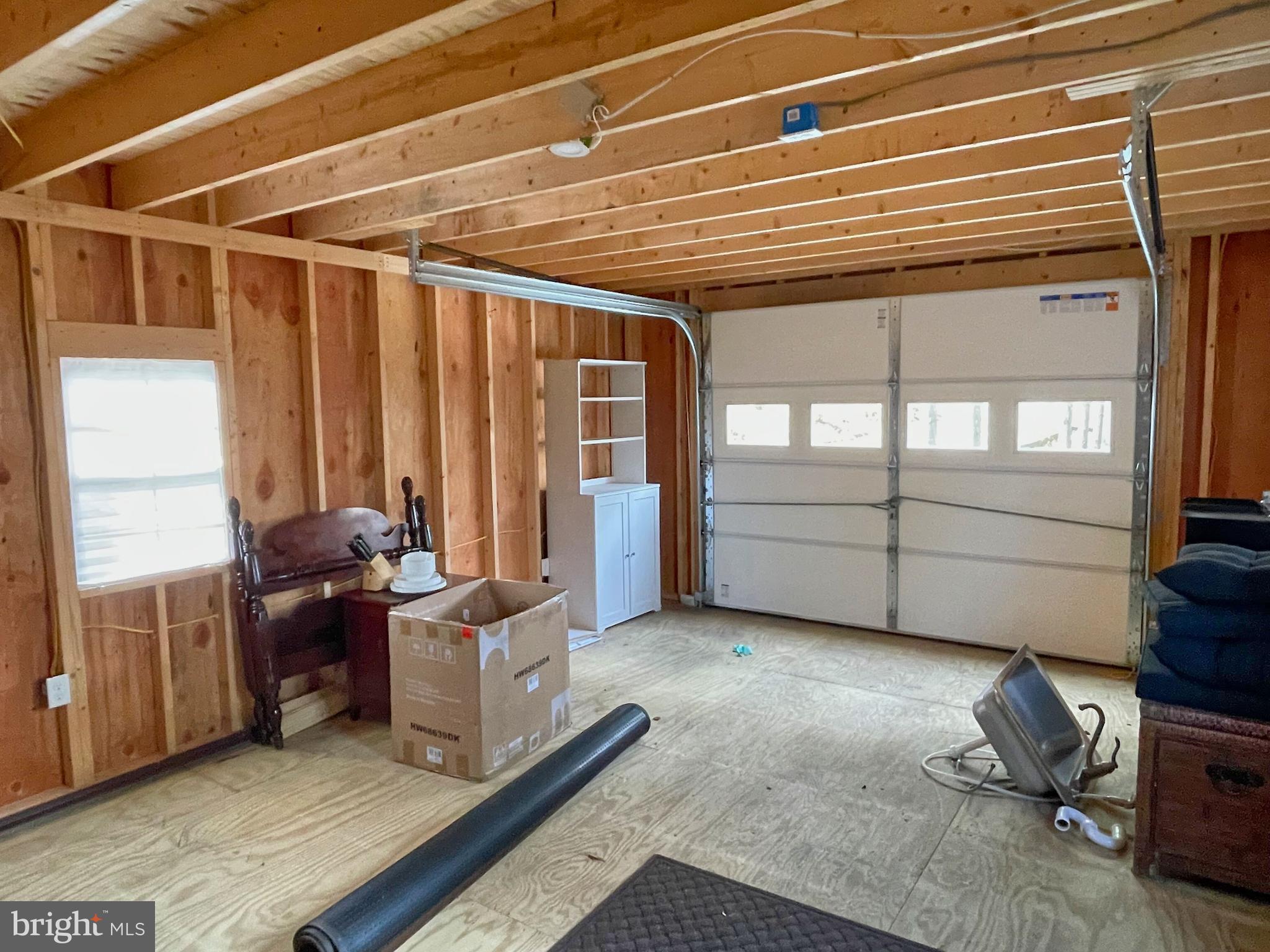 PEBBLE LANE - Residential