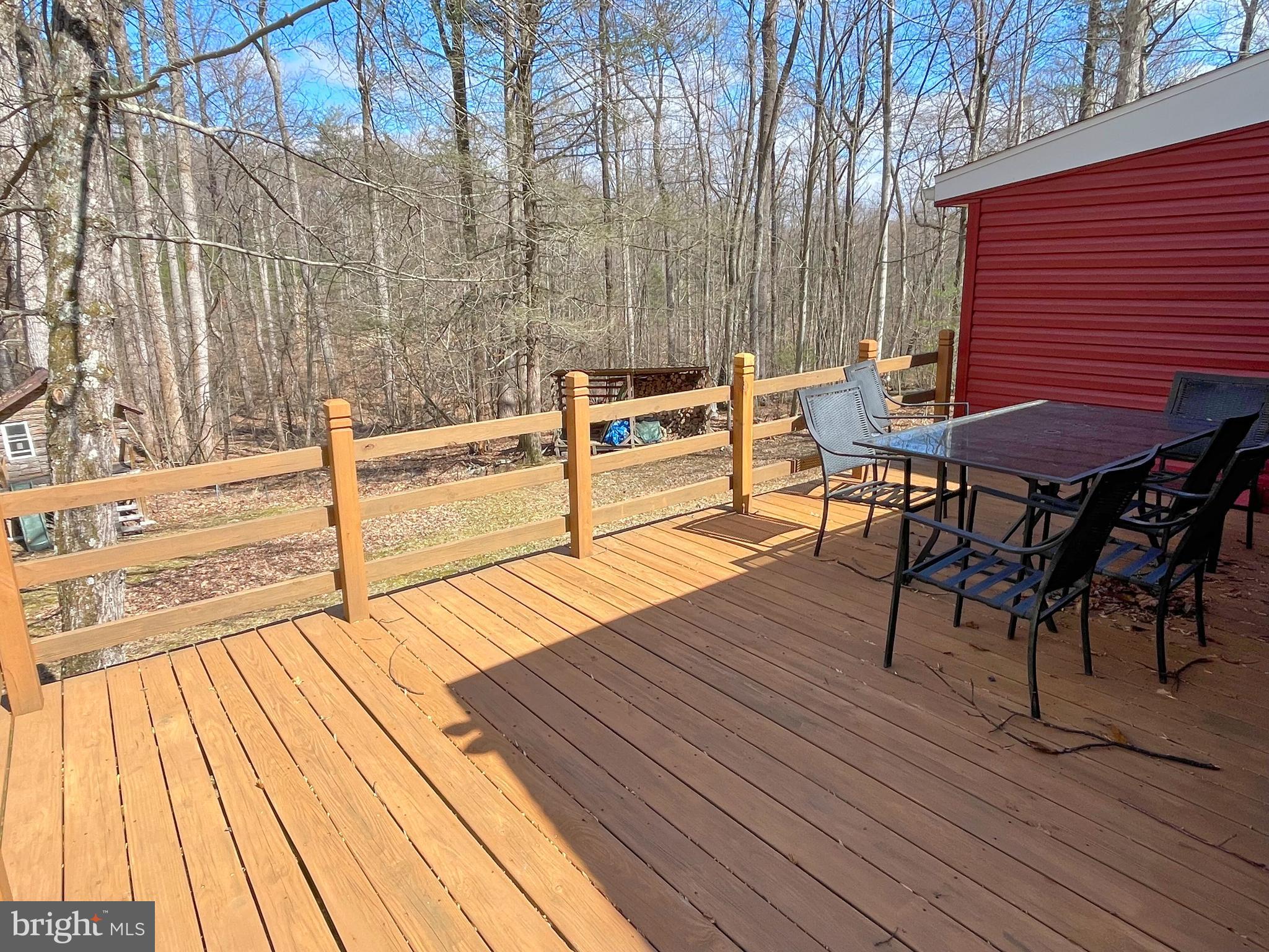 PEBBLE LANE - Residential