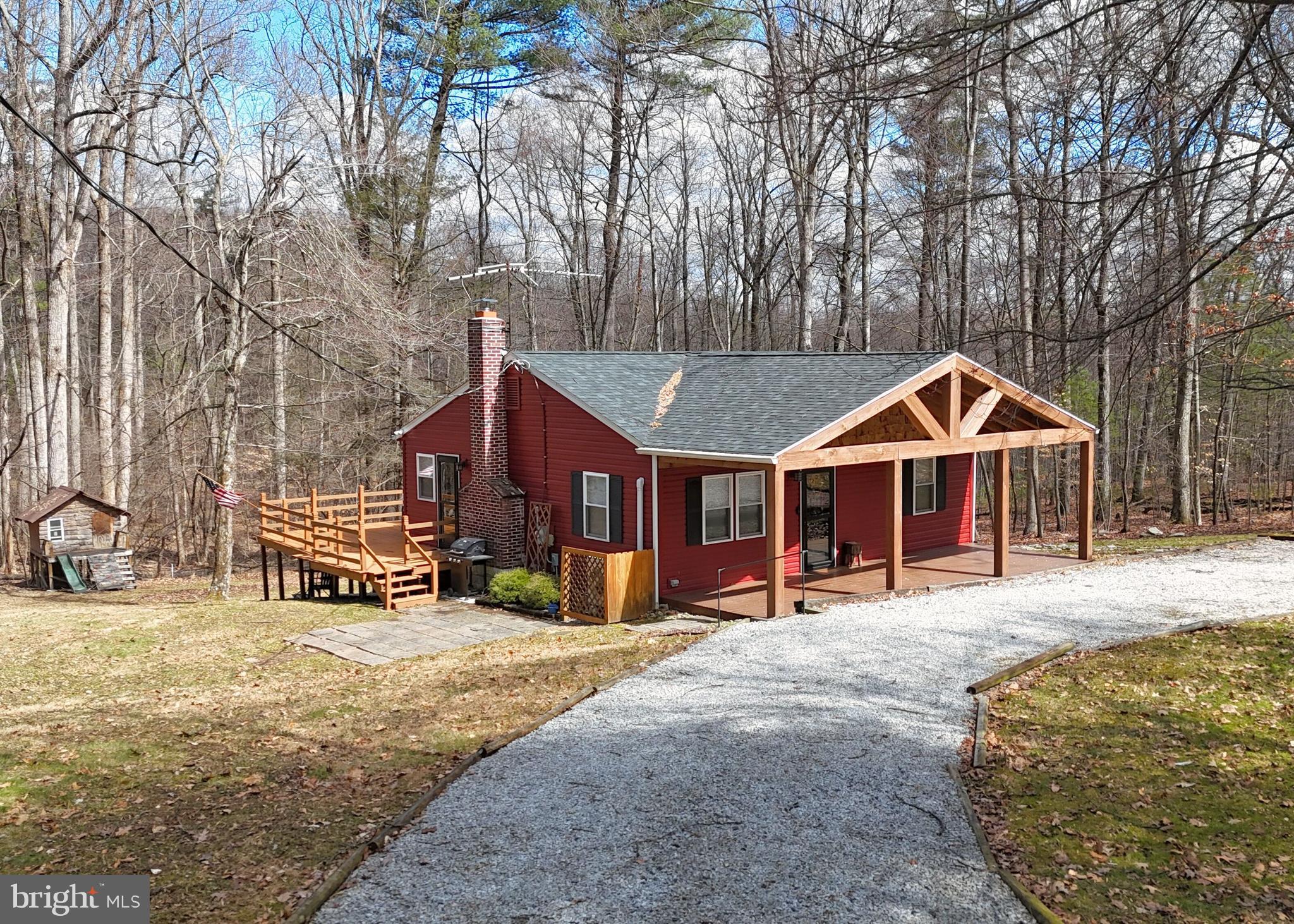 PEBBLE LANE - Residential