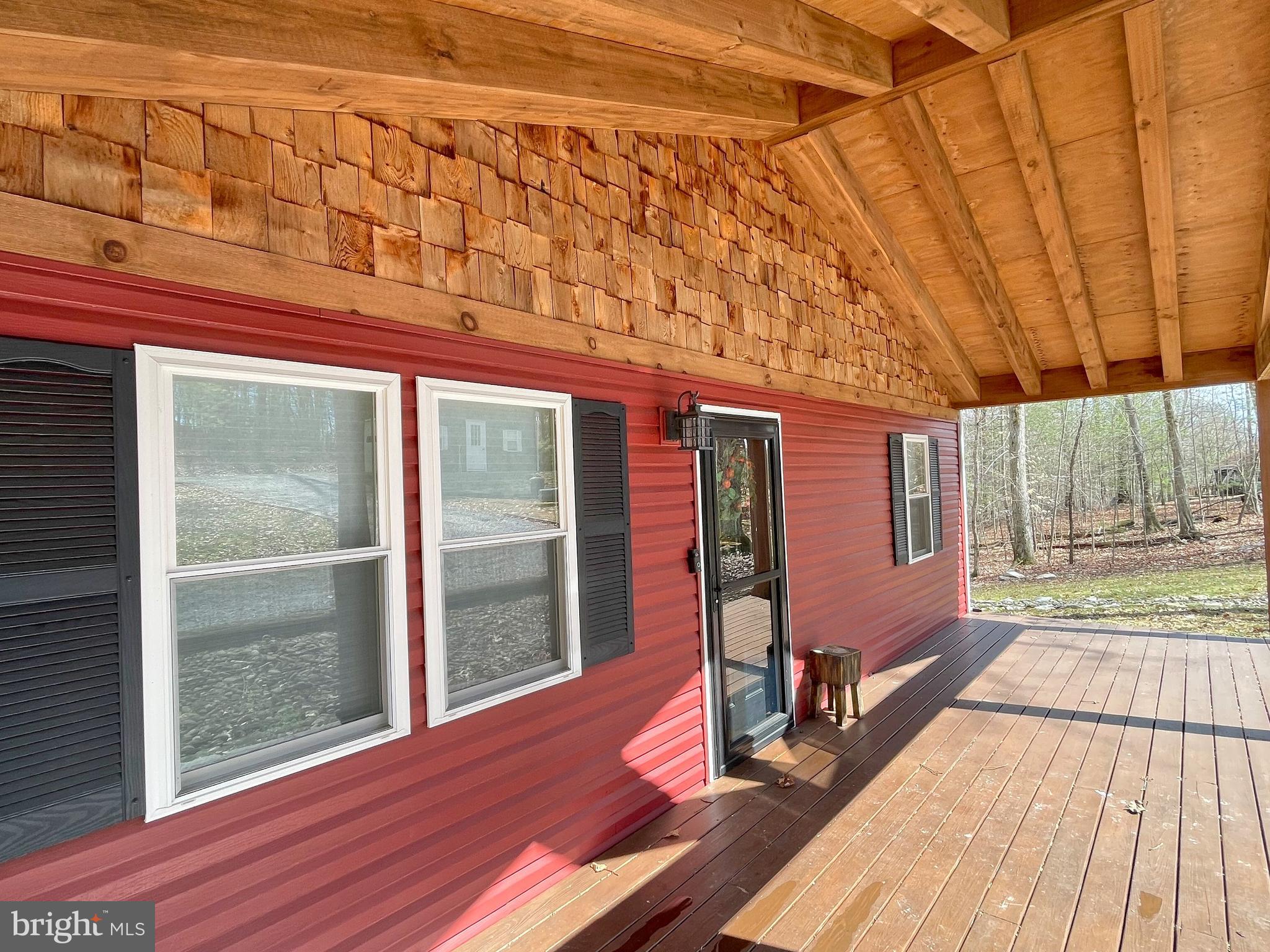 PEBBLE LANE - Residential