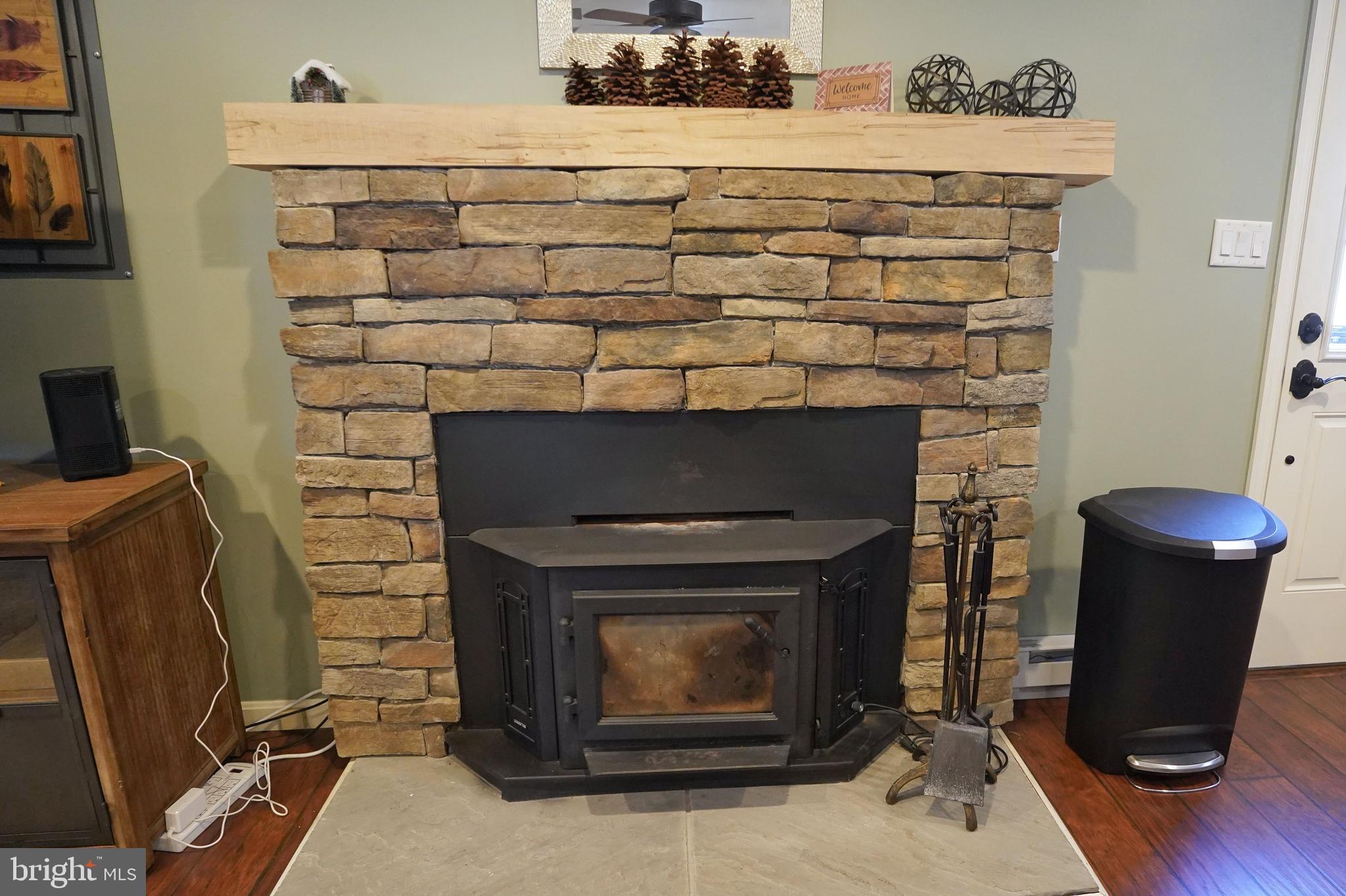 PEBBLE LANE - Residential