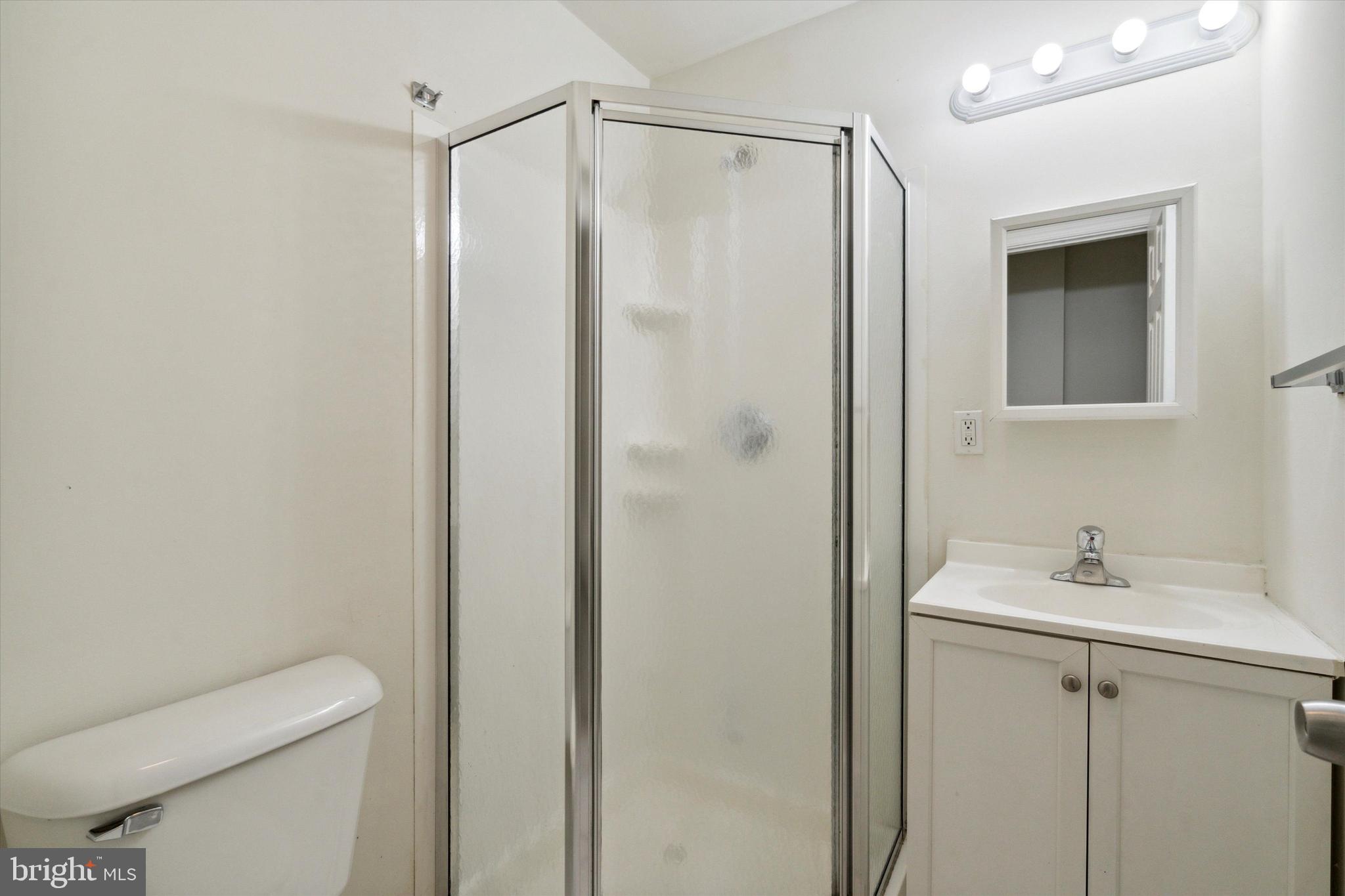 TEMPLE UNIVERSITY - Residential Lease