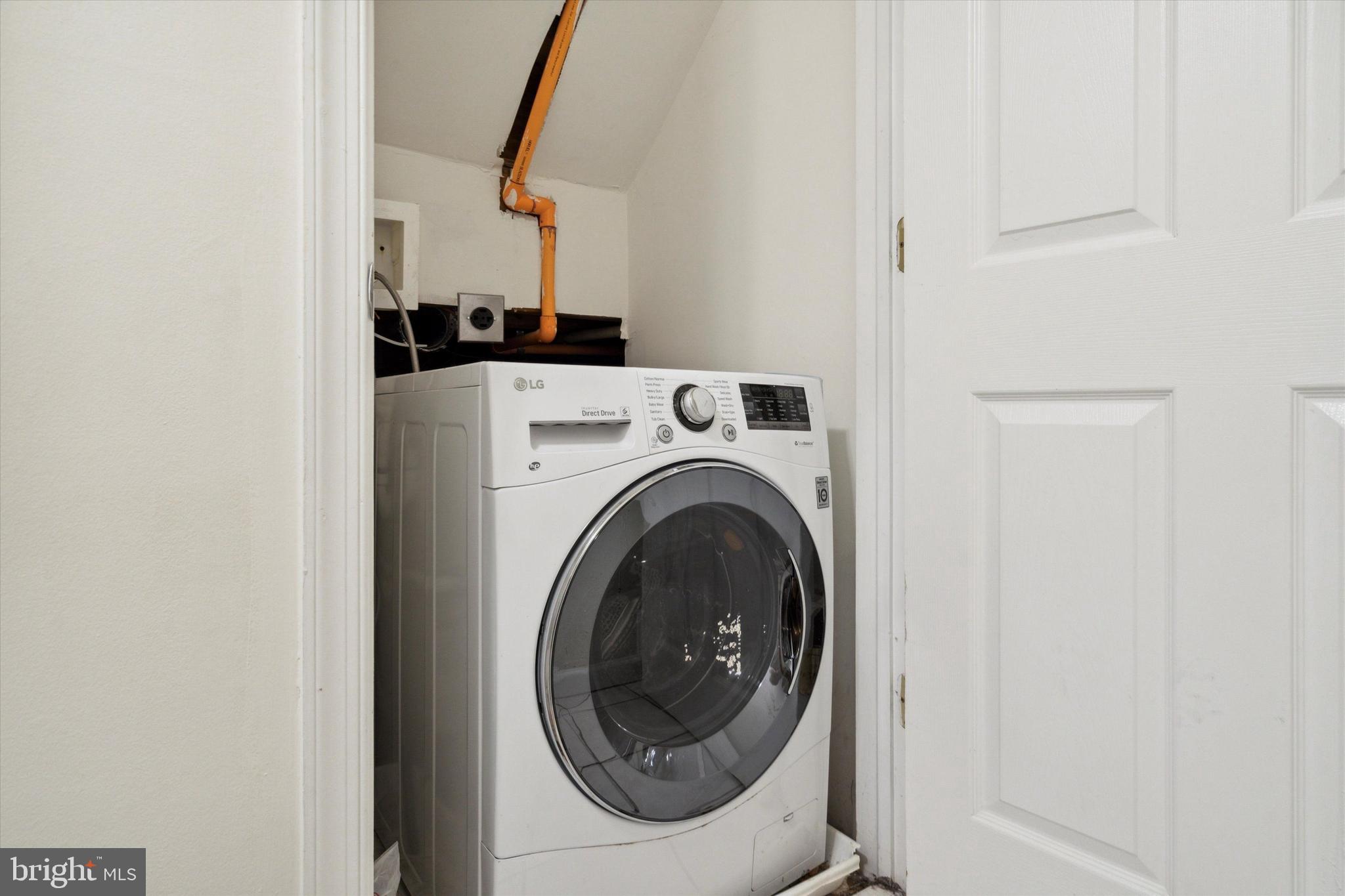 TEMPLE UNIVERSITY - Residential Lease