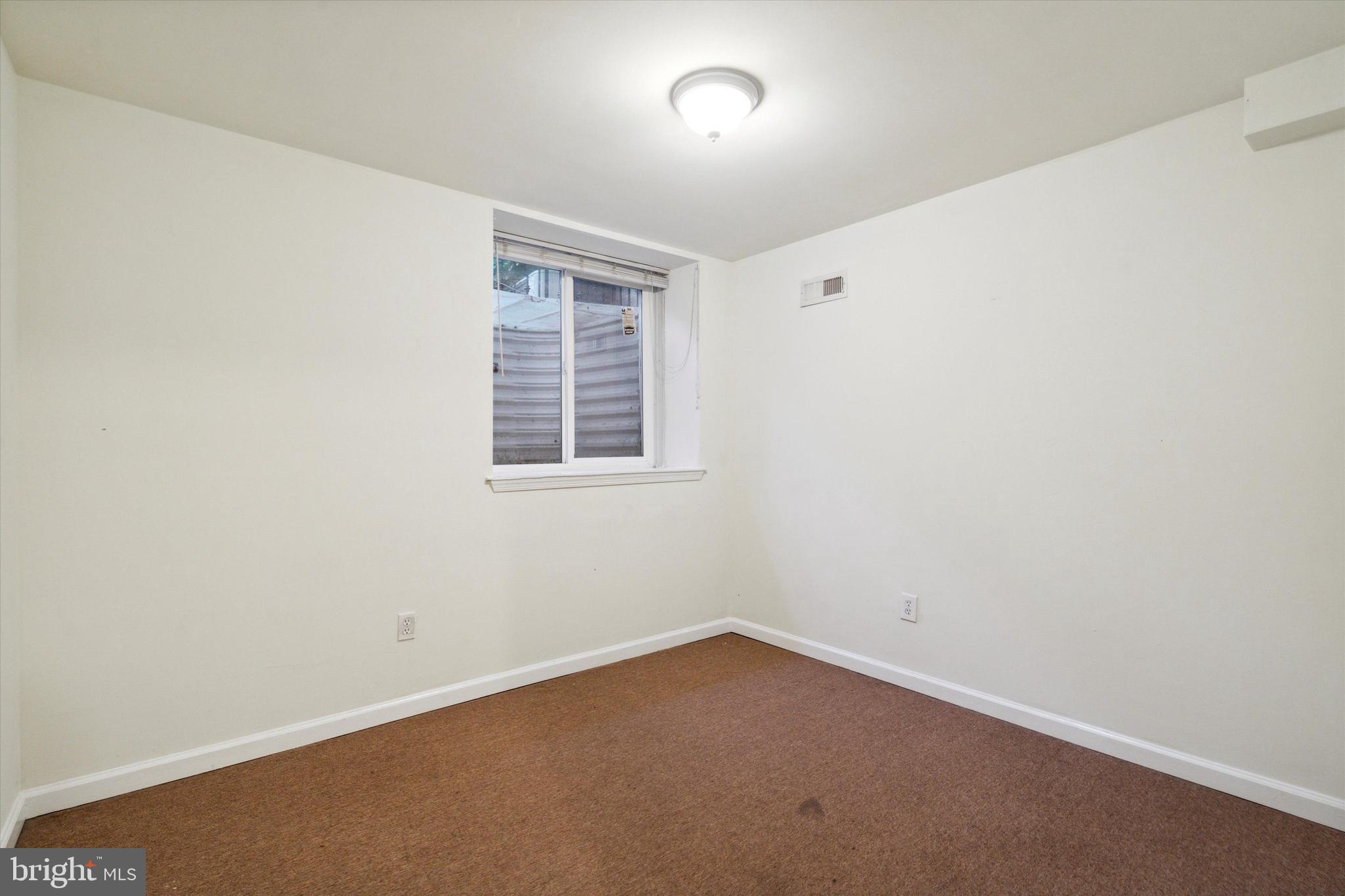 TEMPLE UNIVERSITY - Residential Lease