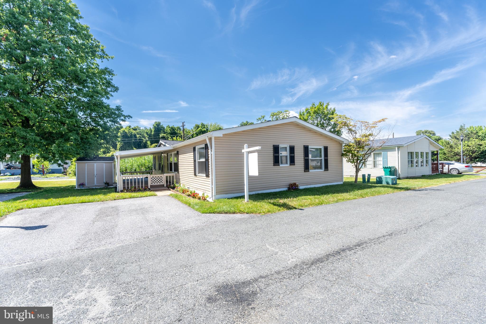 BRIARWOOD ESTATES - Residential