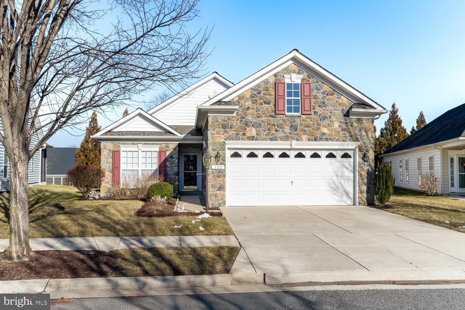 SYMPHONY VILLAGE AT CENTREVILLE - Residential