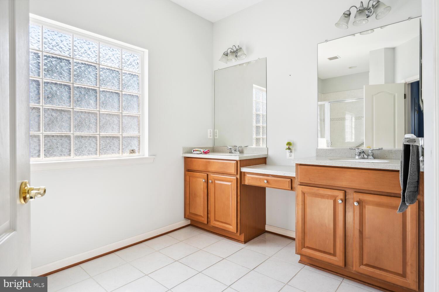 SYMPHONY VILLAGE AT CENTREVILLE - Residential